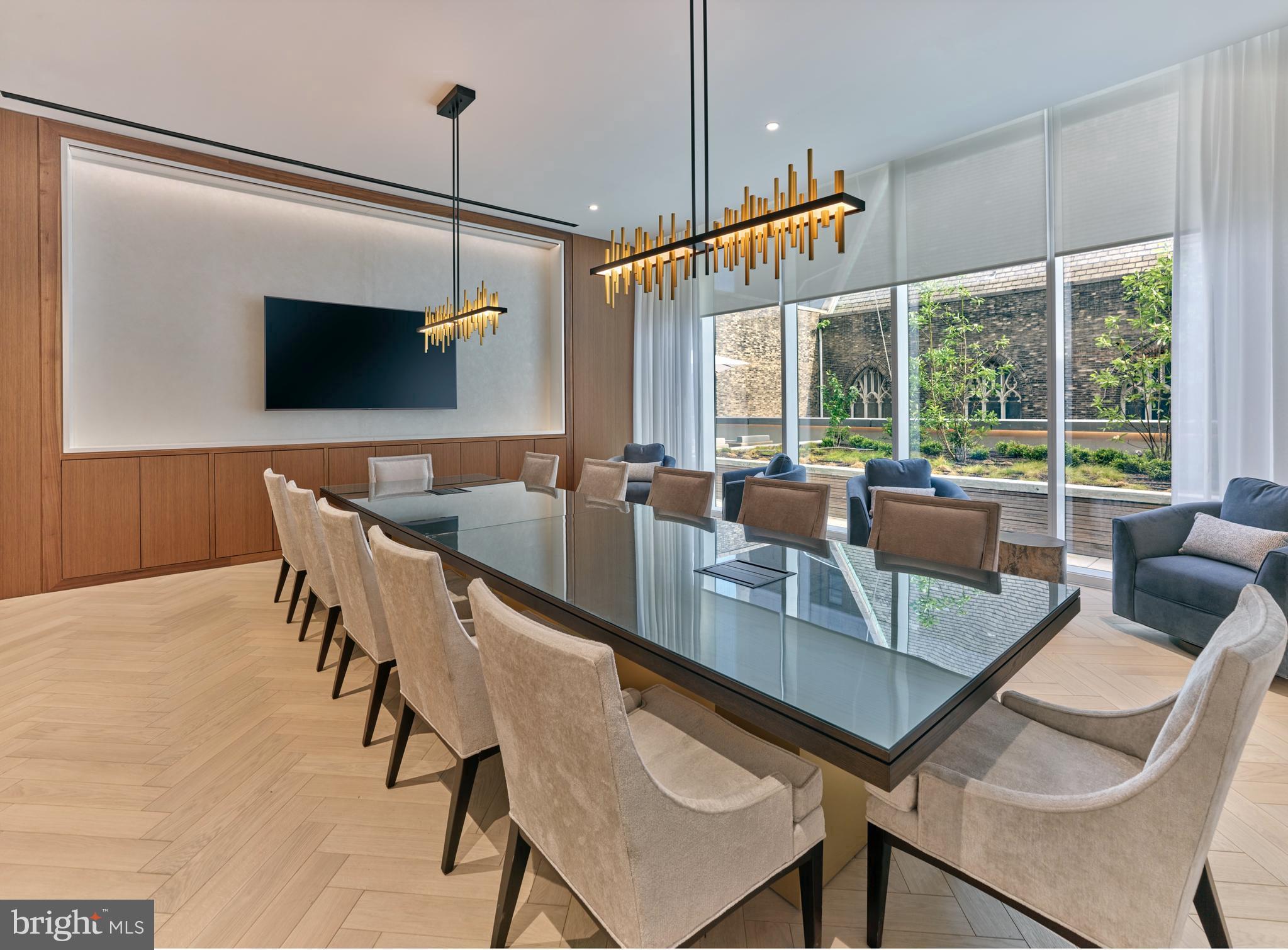 AVENUE OF THE ARTS - Residential