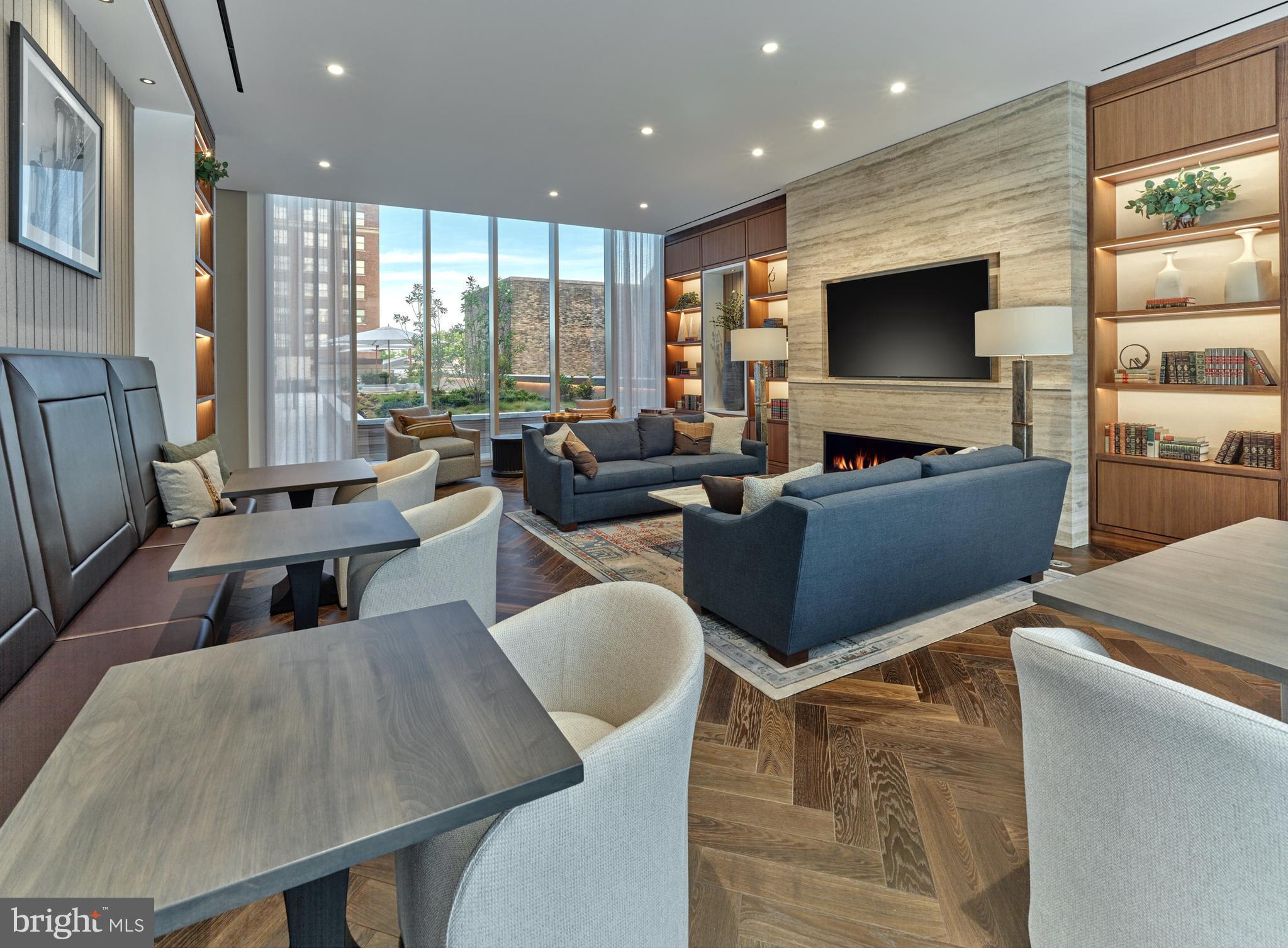 AVENUE OF THE ARTS - Residential