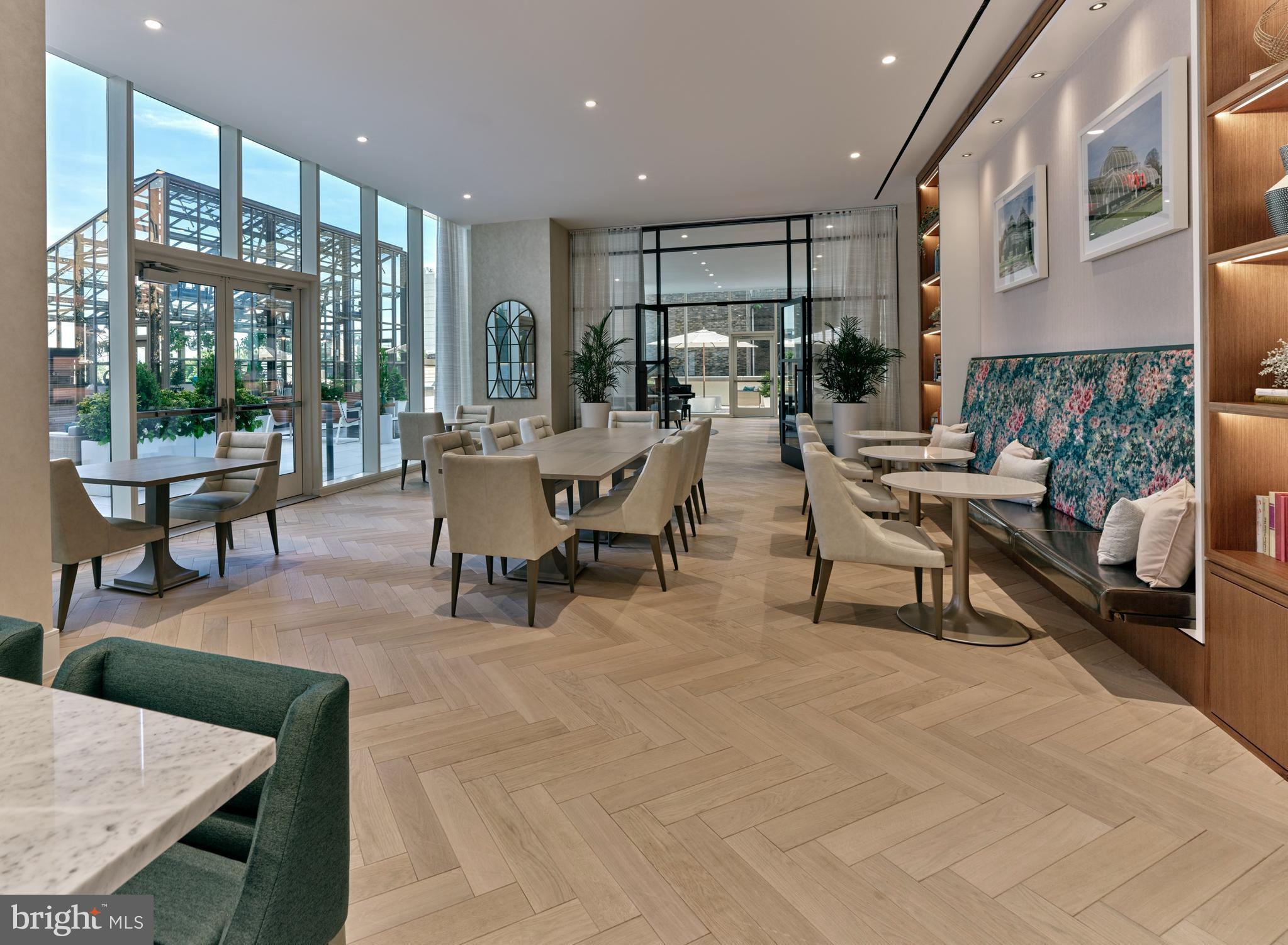 AVENUE OF THE ARTS - Residential