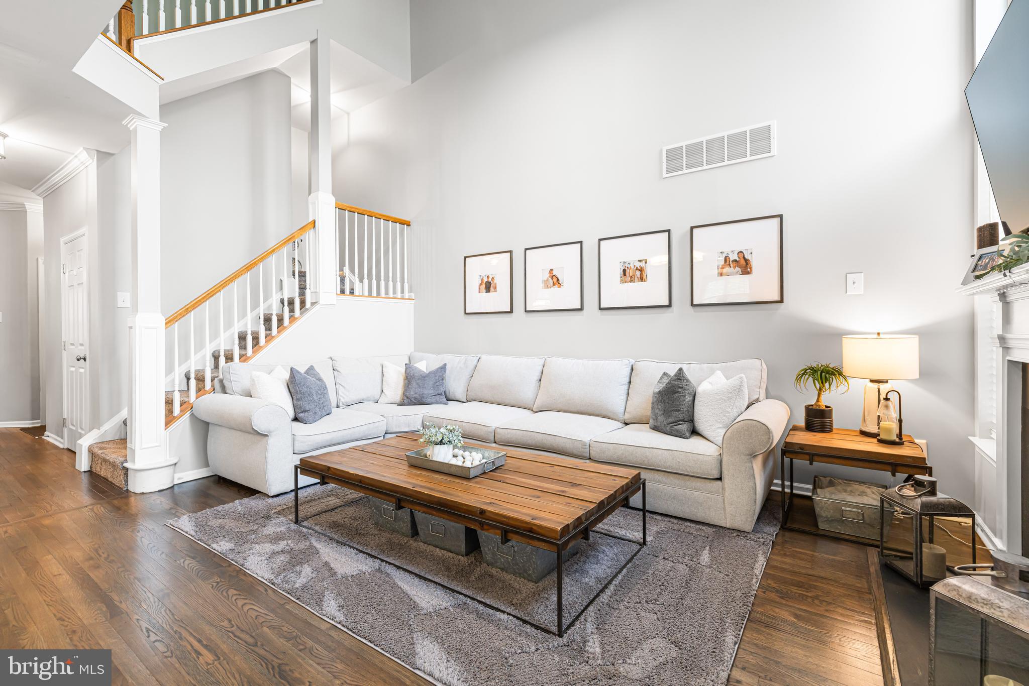 HILL VIEW - Residential
