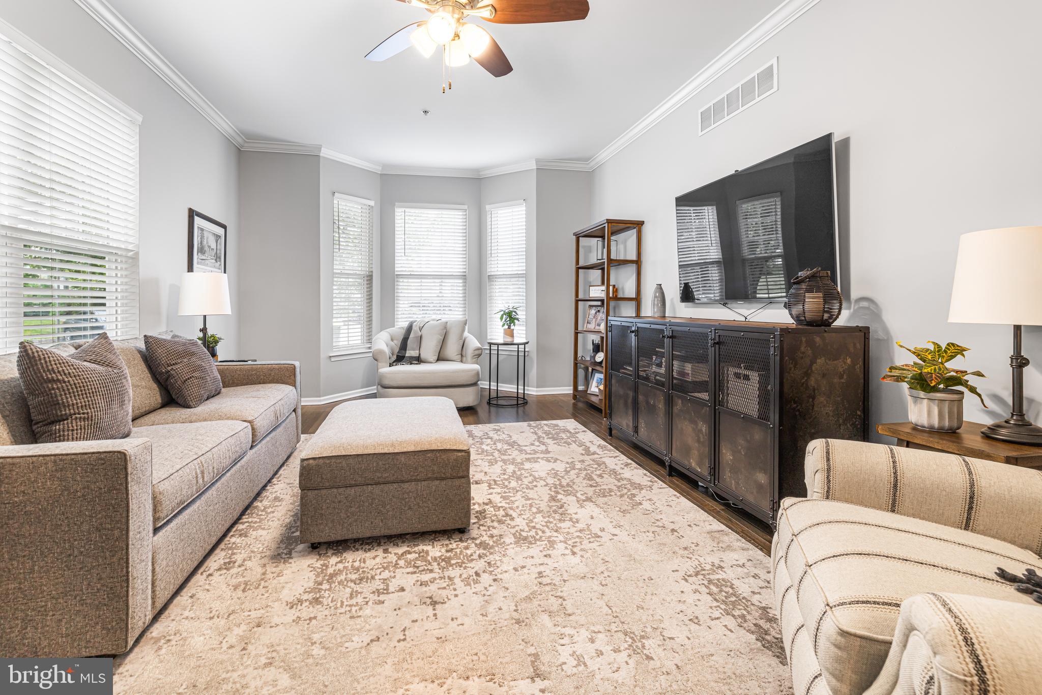 HILL VIEW - Residential