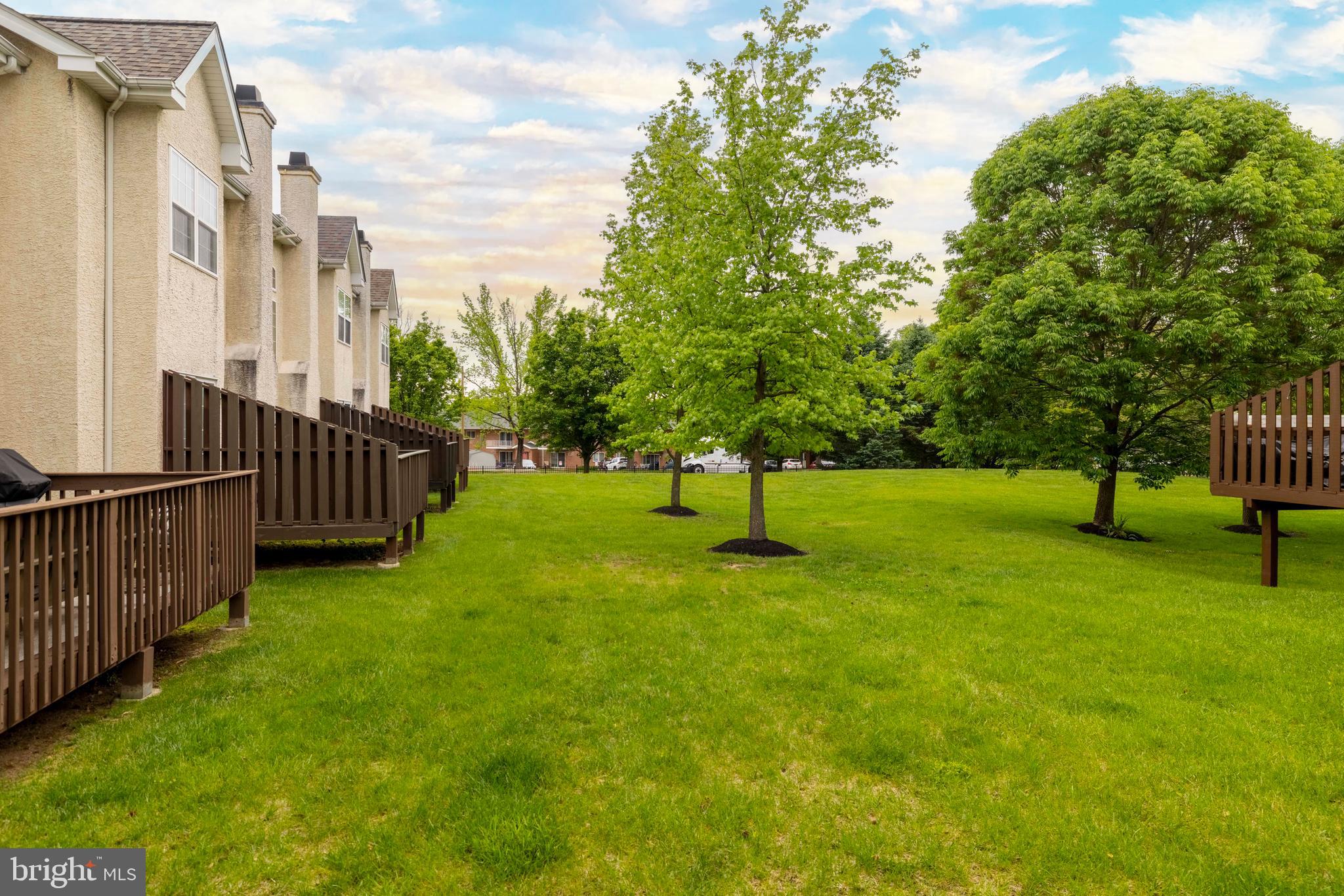 HILL VIEW - Residential