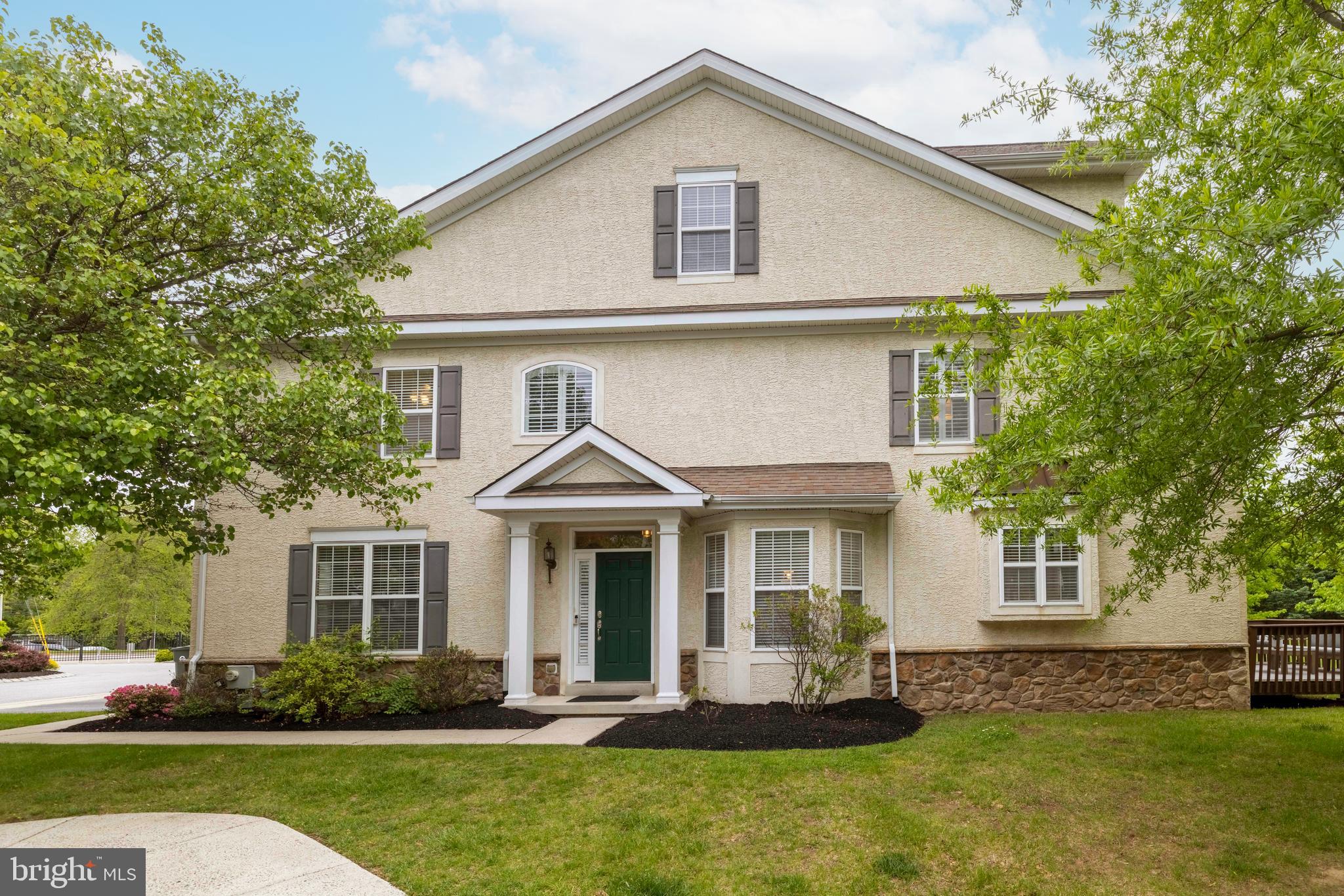 HILL VIEW - Residential