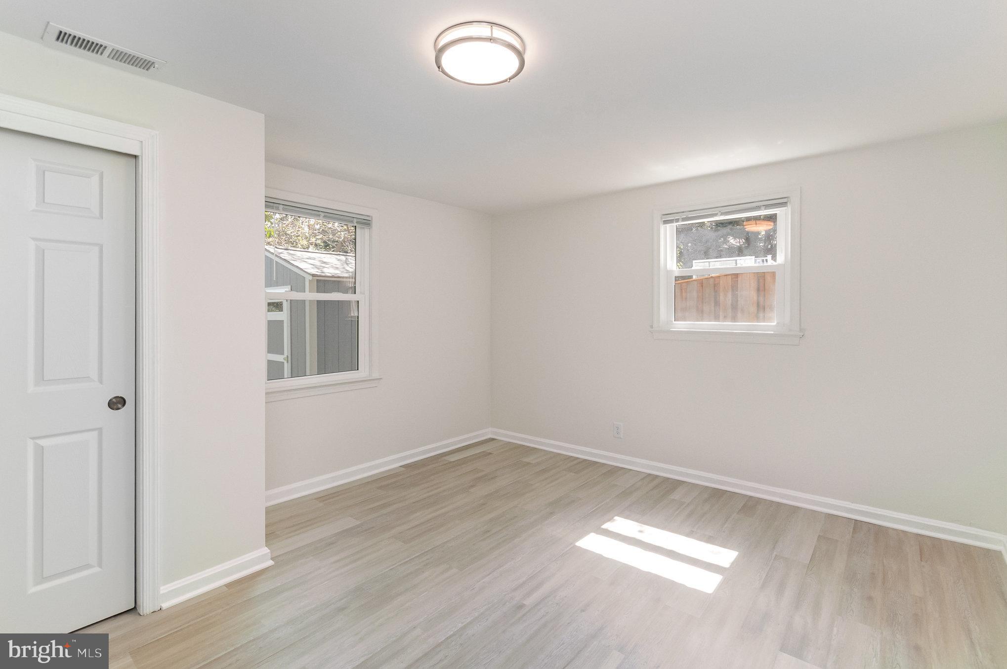 BROYHILL FOREST - Residential Lease