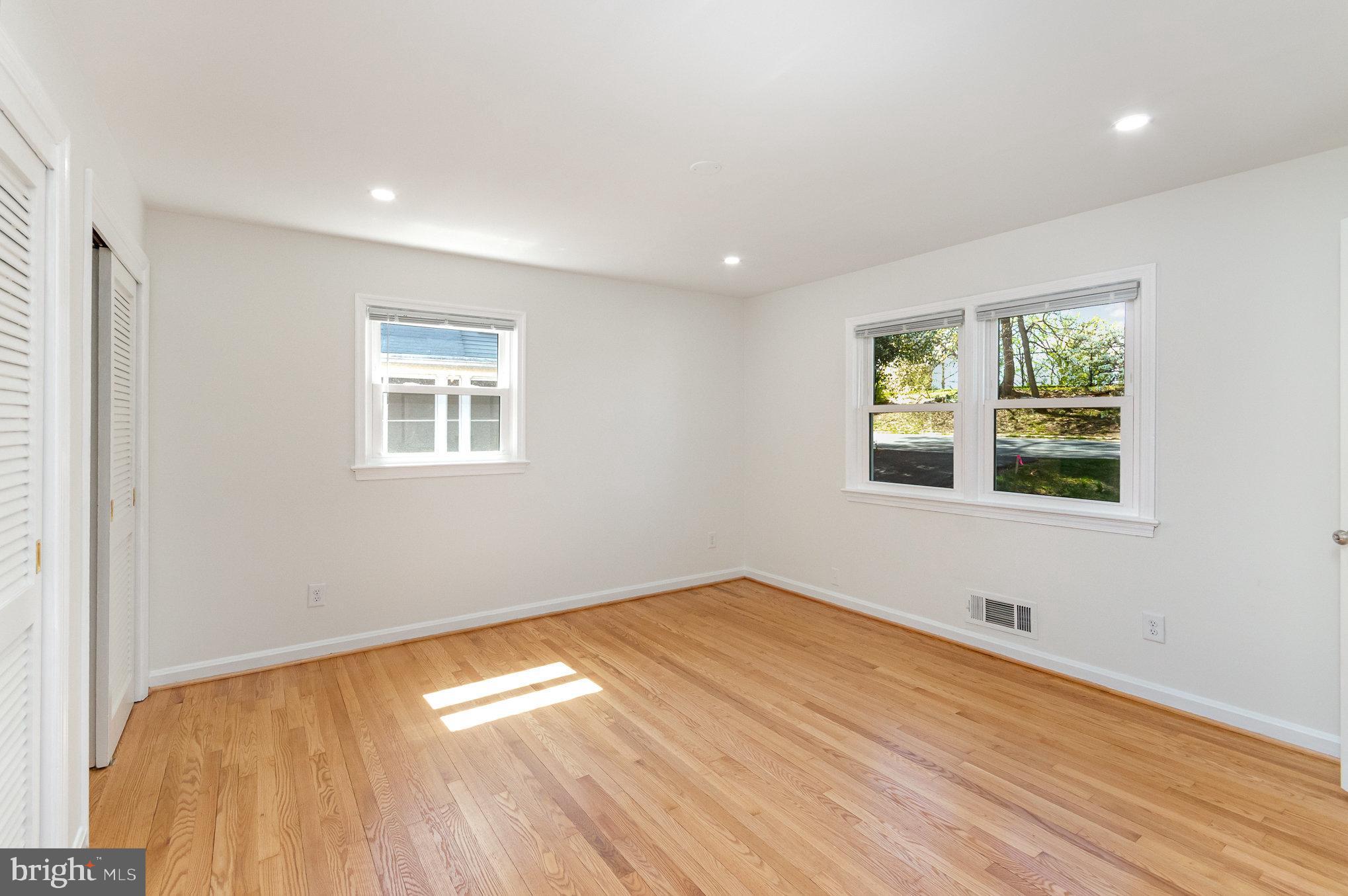 BROYHILL FOREST - Residential Lease