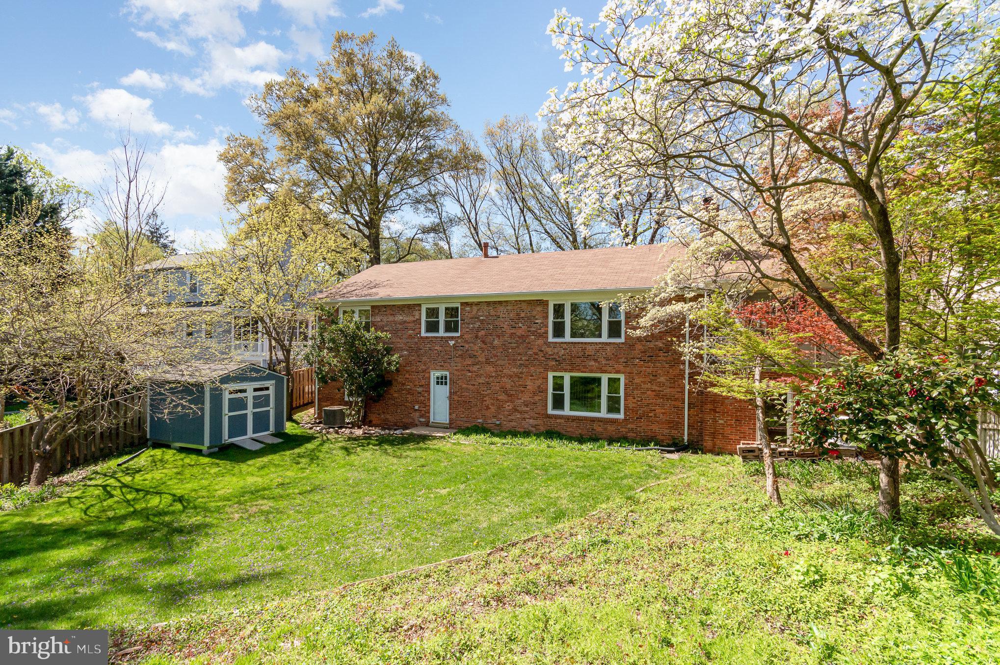 BROYHILL FOREST - Residential Lease