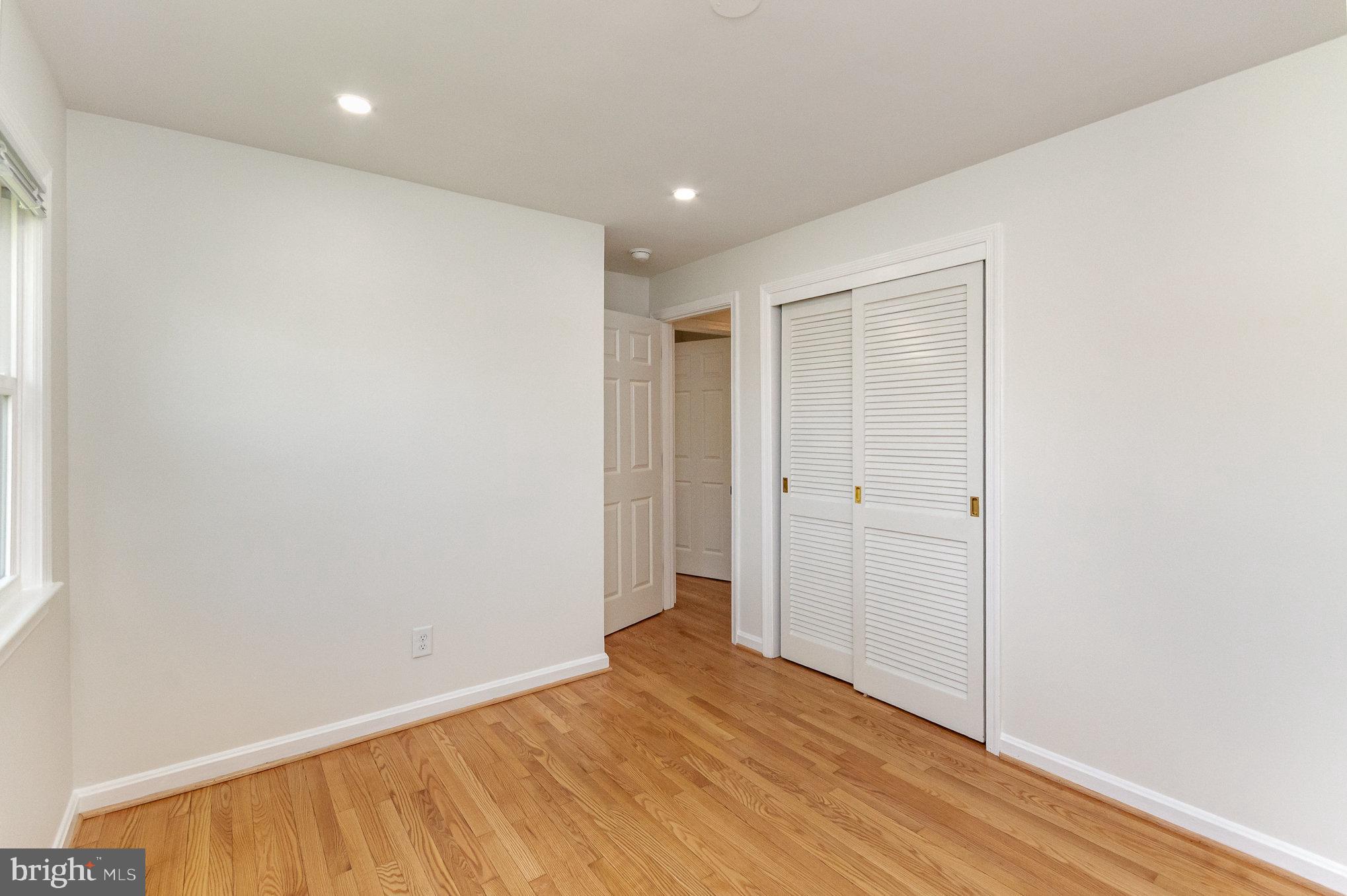 BROYHILL FOREST - Residential Lease