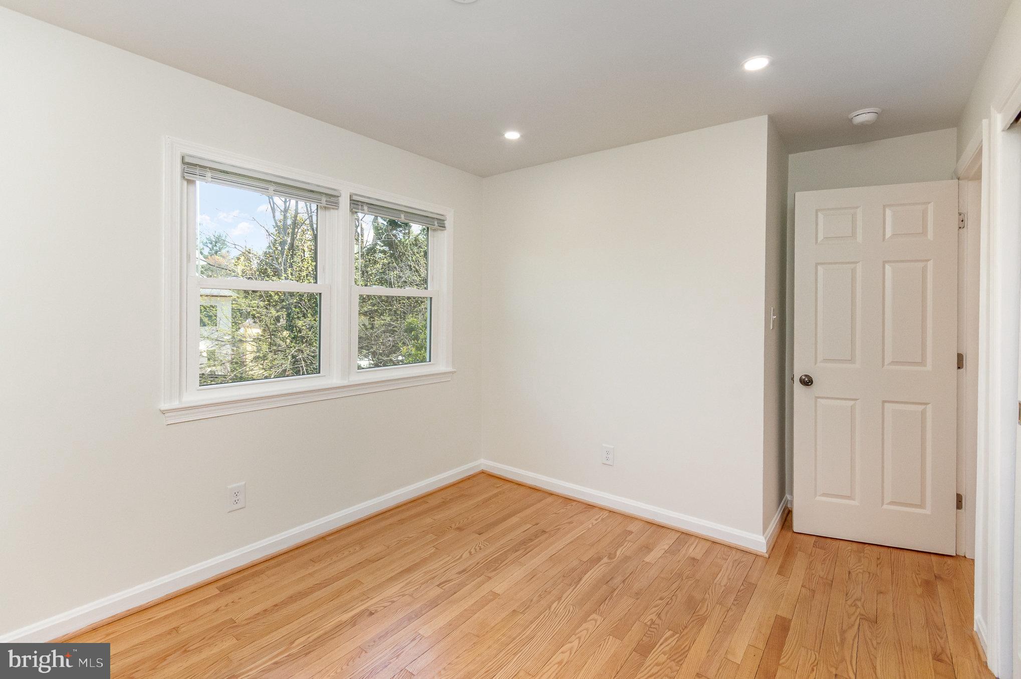 BROYHILL FOREST - Residential Lease