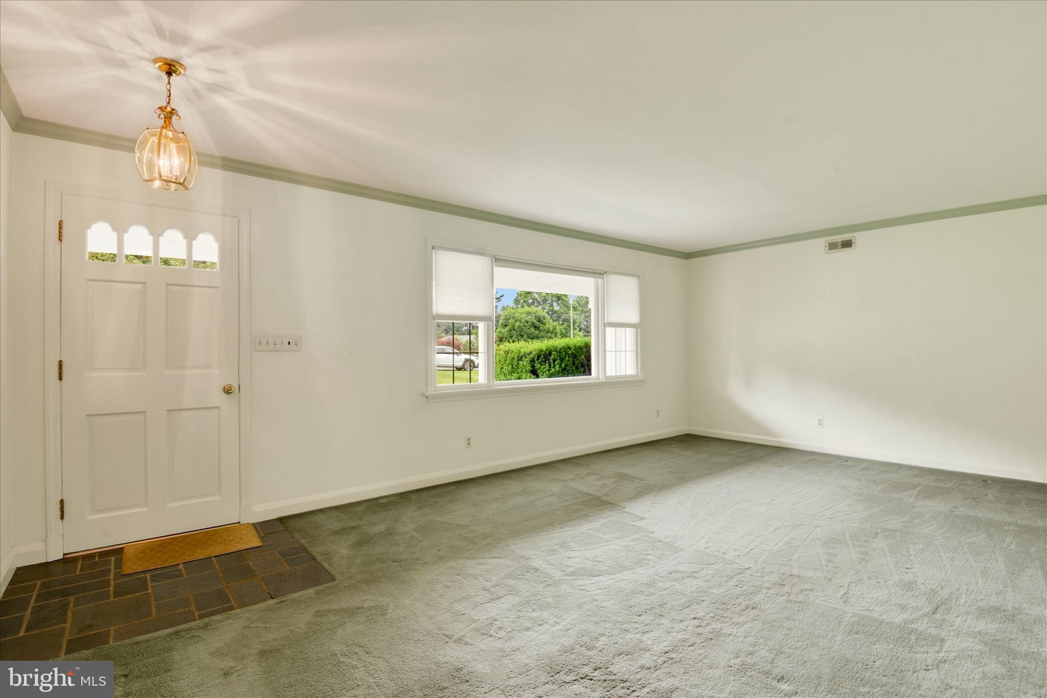 HAMPSTEAD HEIGHTS - Residential
