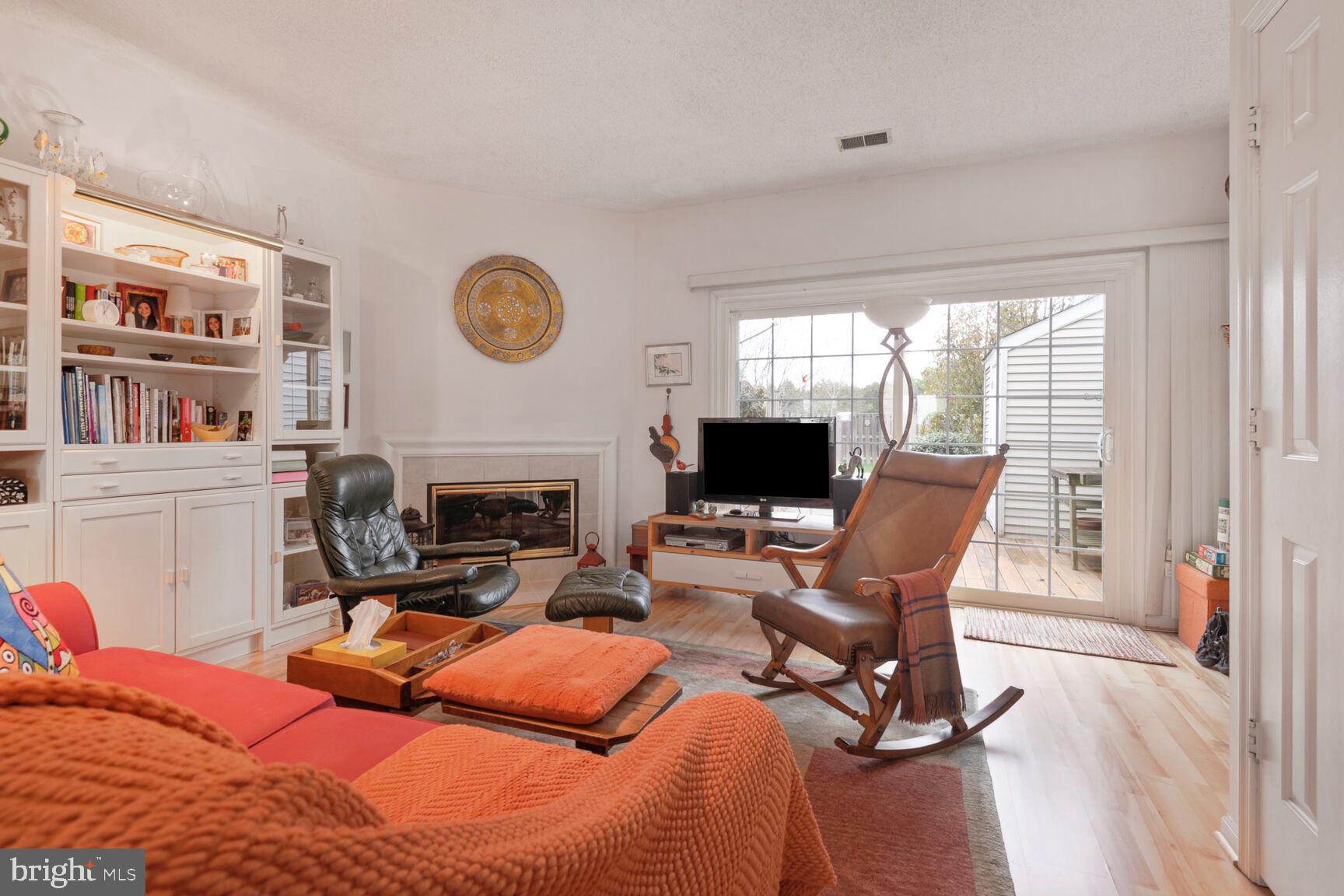 HIGHLAND MEWS - Residential