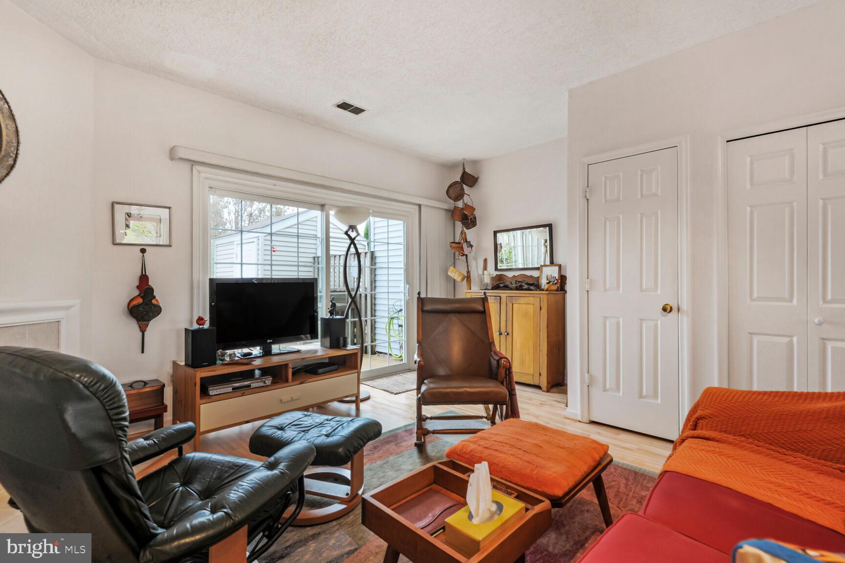 HIGHLAND MEWS - Residential