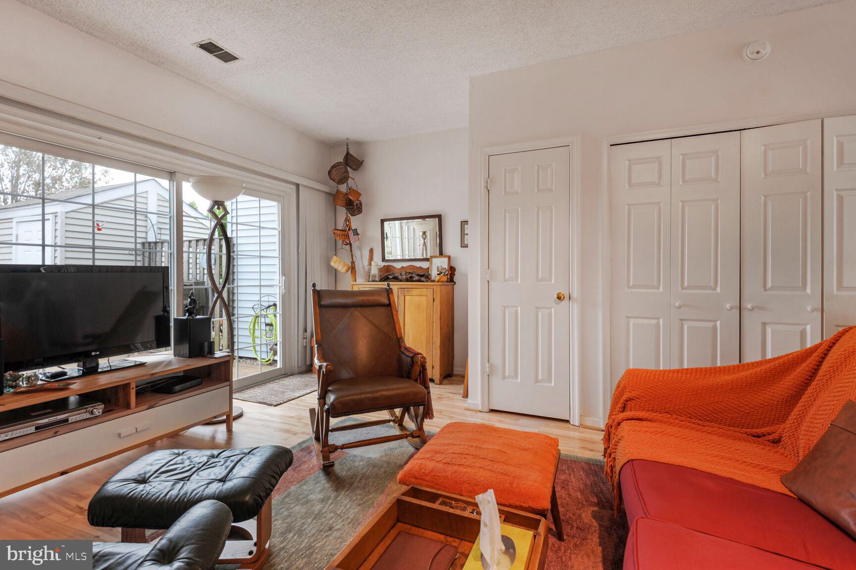 HIGHLAND MEWS - Residential