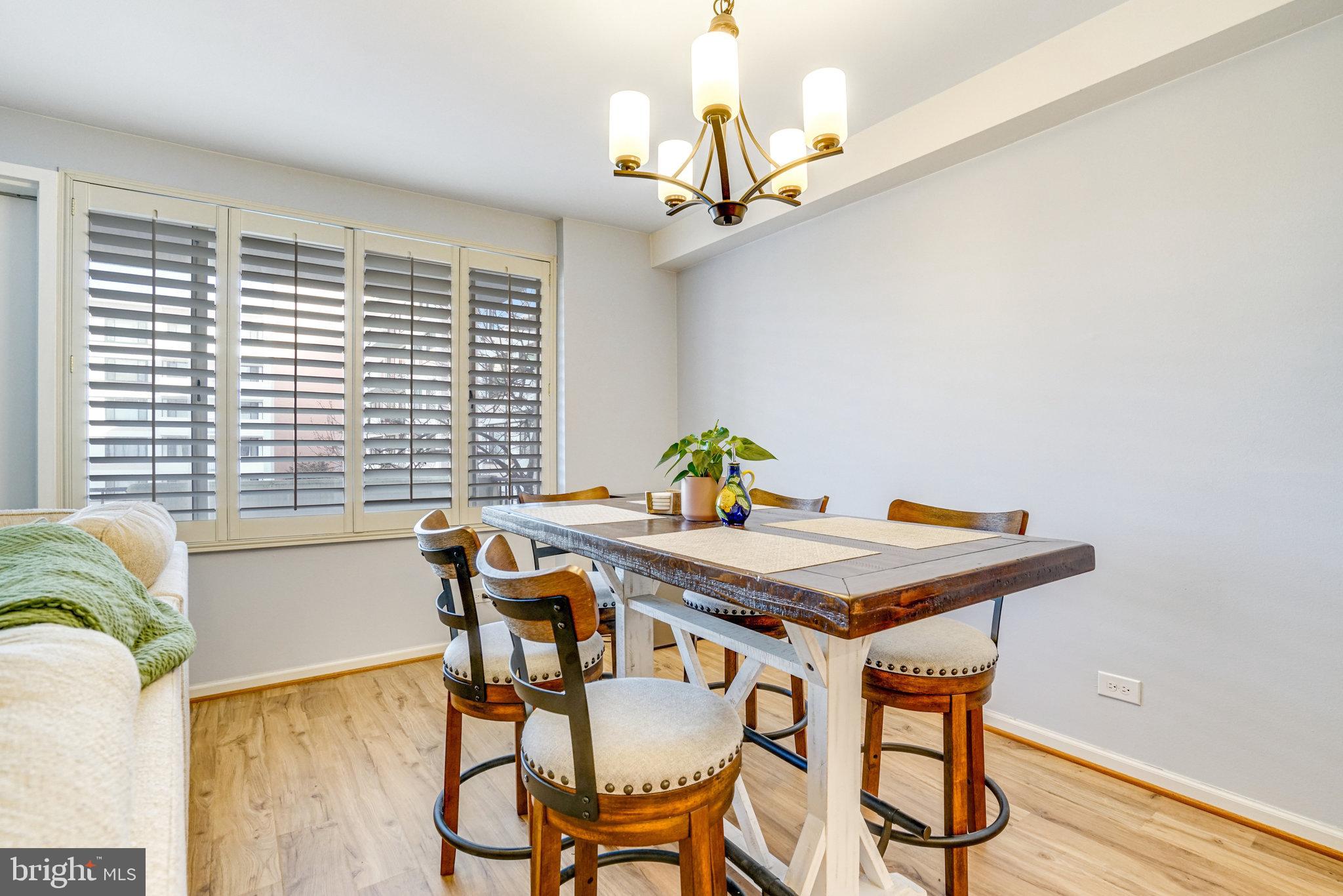 THE CHATHAM - Residential