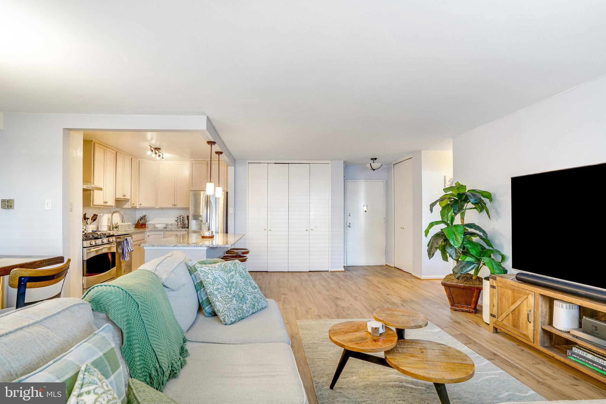 THE CHATHAM - Residential