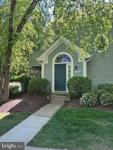 Photo of 1569 Church Hill Place, RESTON, VA 20194 (MLS # VAFX2308112)