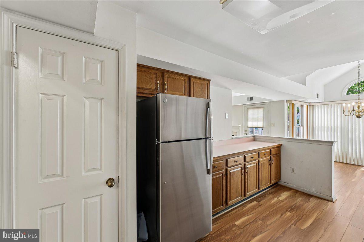 HAMPTON POINTE - Residential