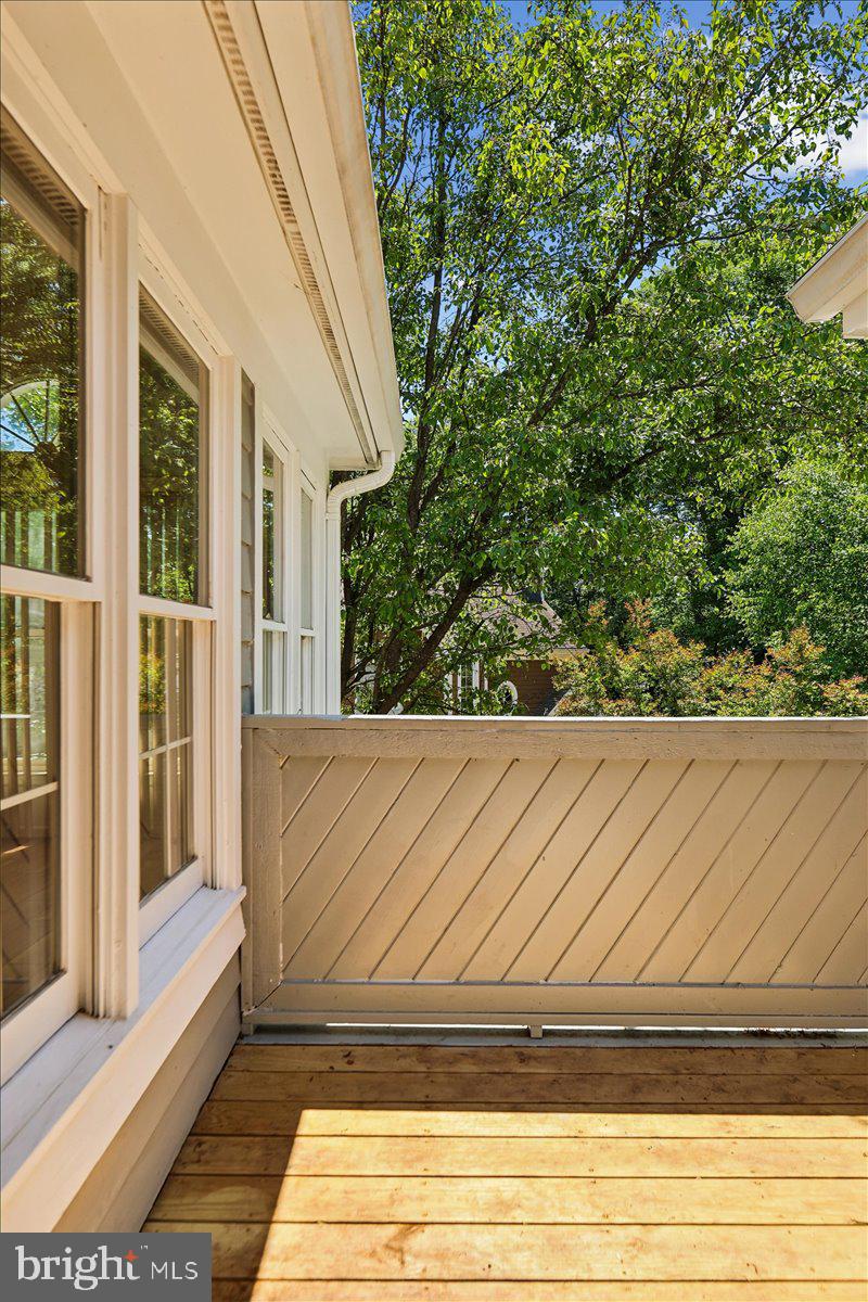 HAMPTON POINTE - Residential