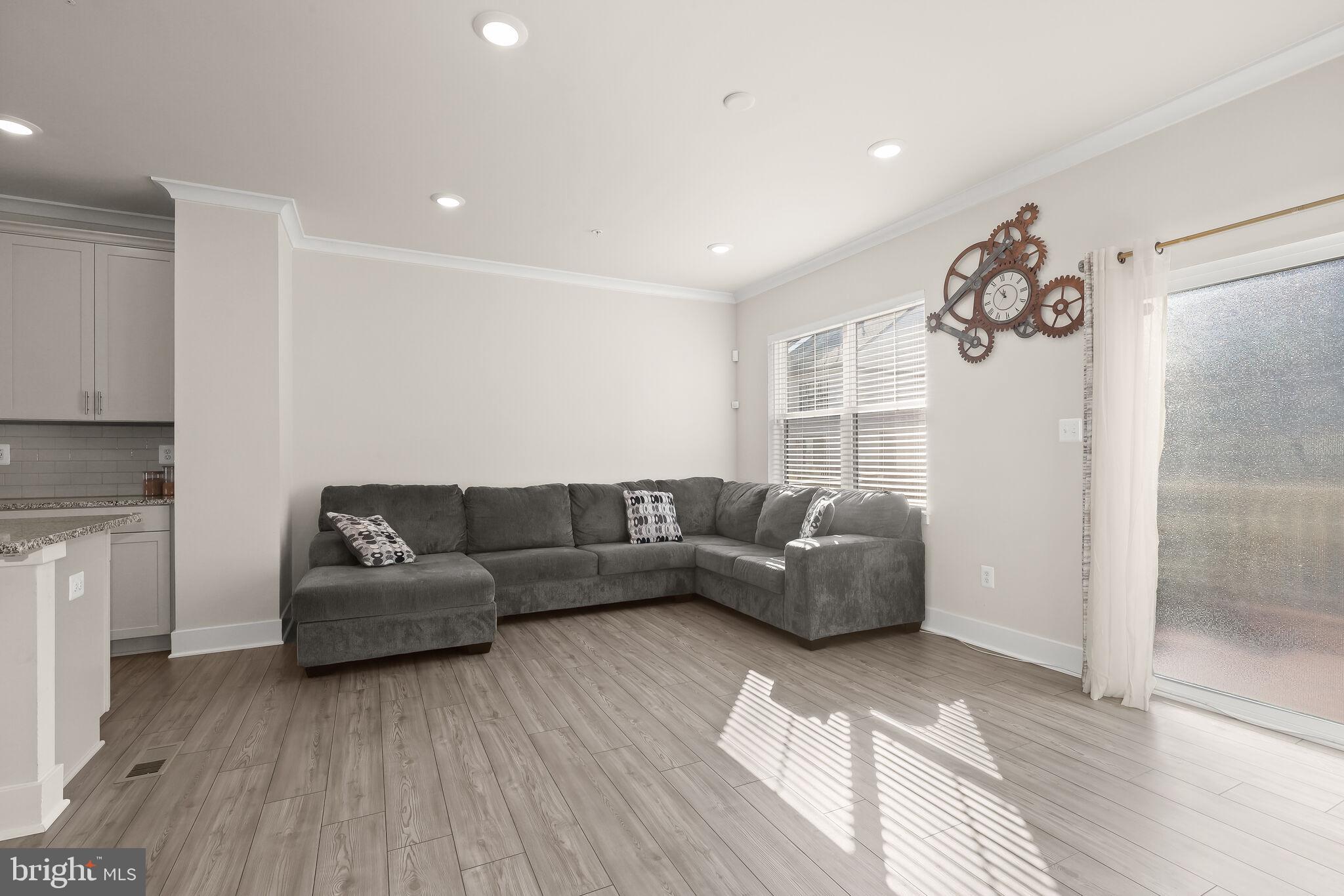 TANYARD SHORES - Residential