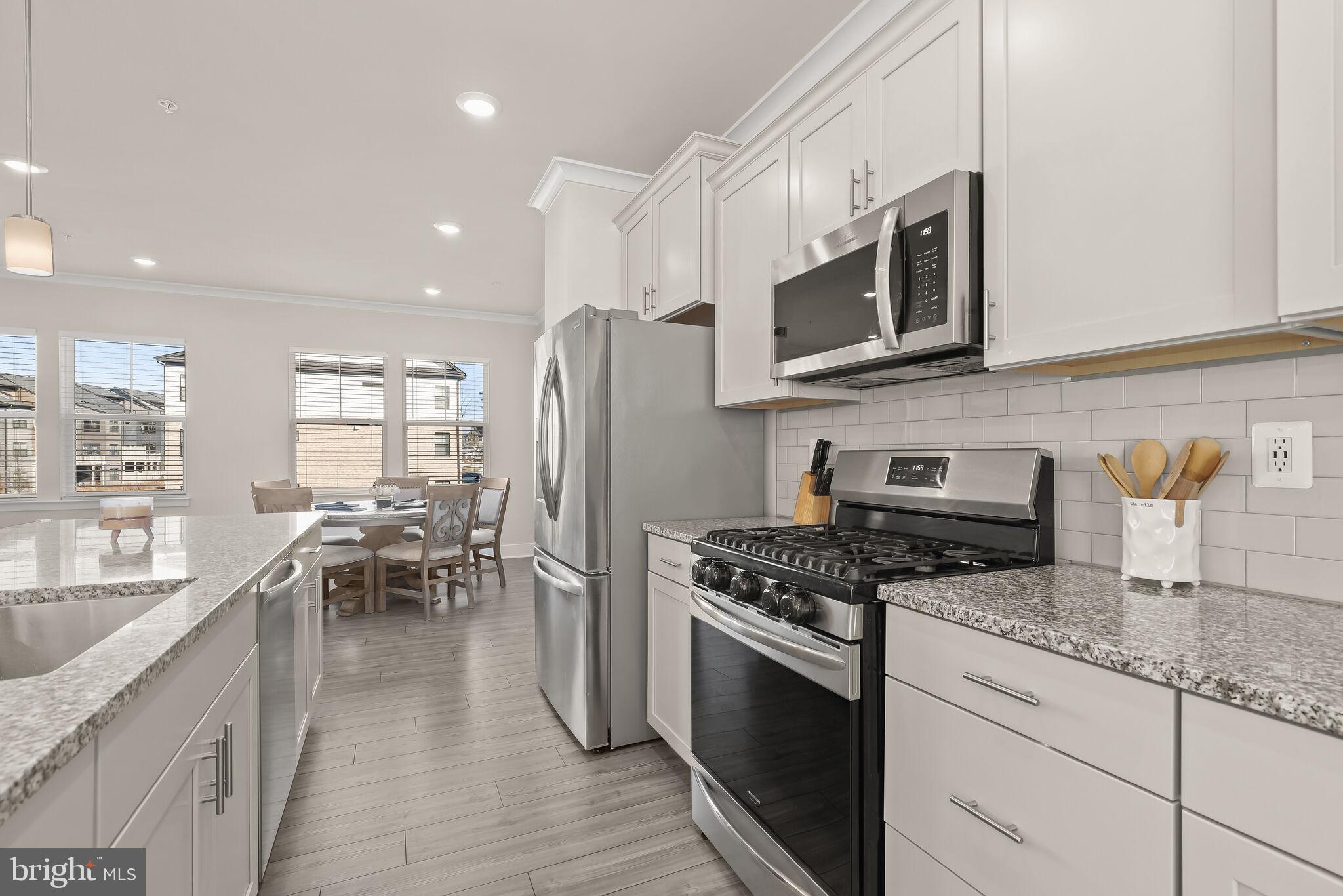 TANYARD SHORES - Residential