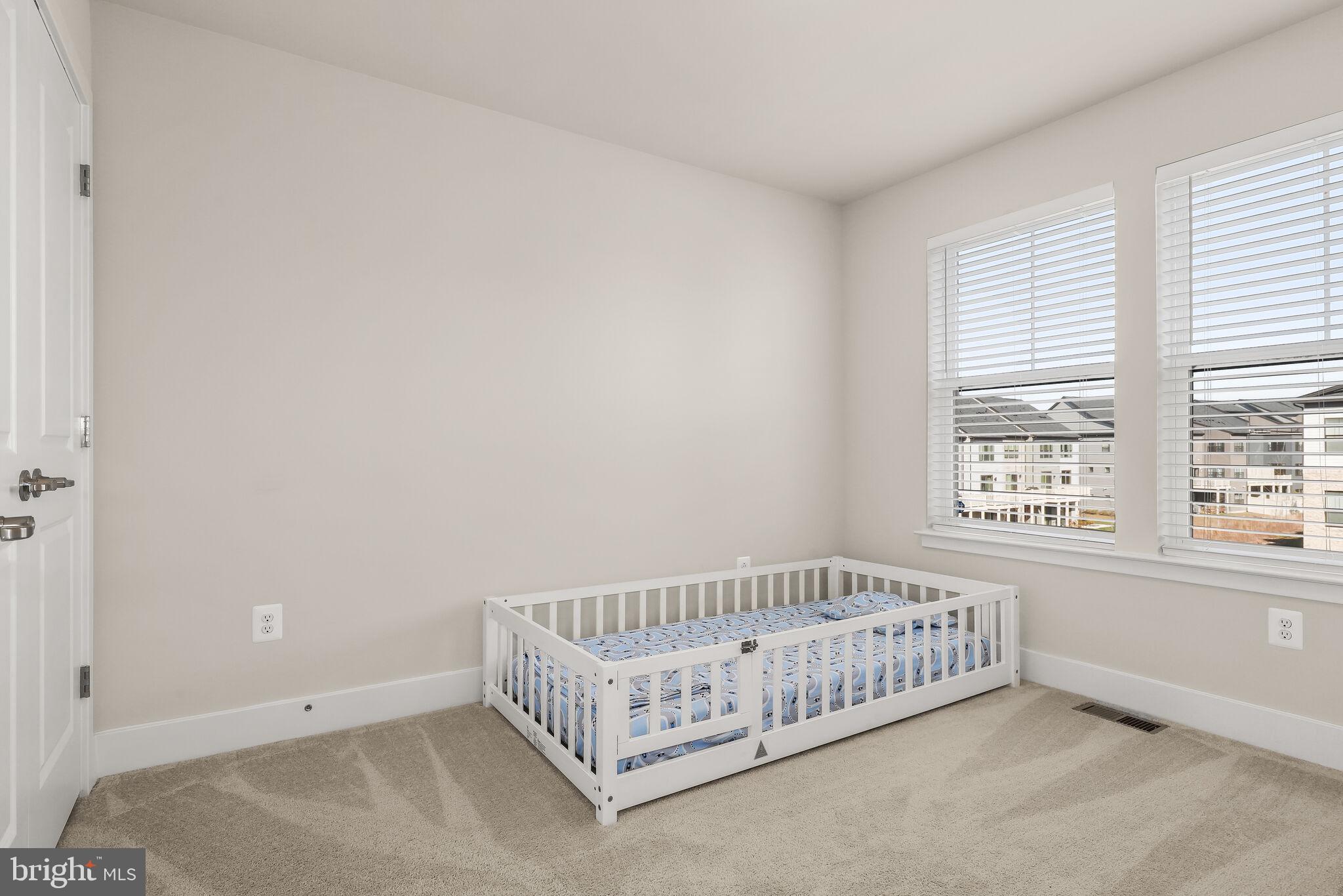 TANYARD SHORES - Residential