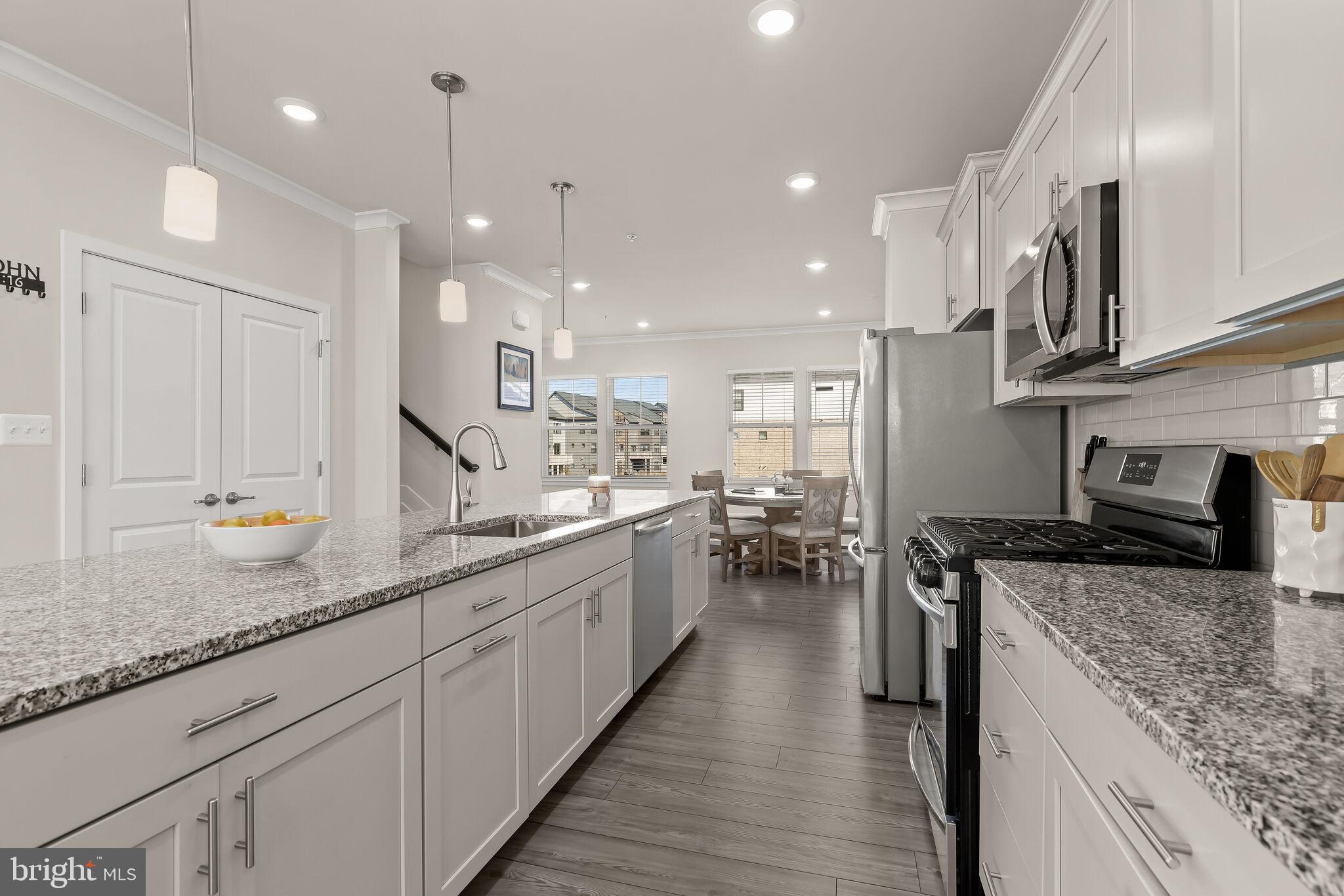 TANYARD SHORES - Residential