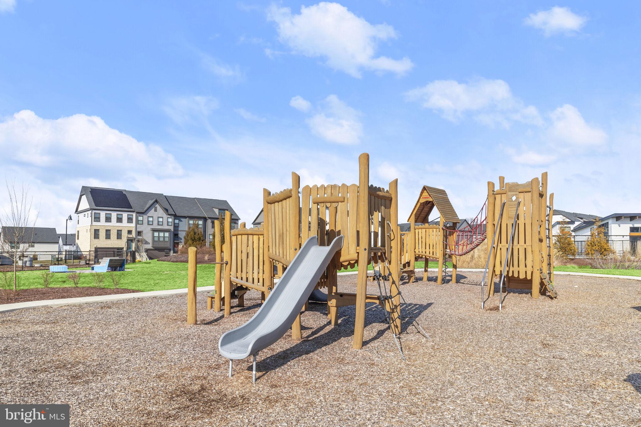 TANYARD SHORES - Residential