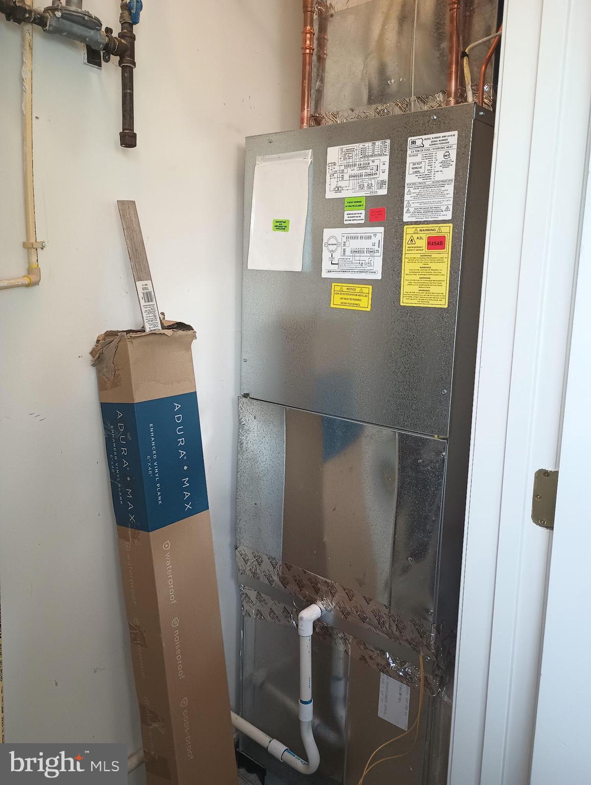 CAMERON GROVE CONDO IX> - Residential