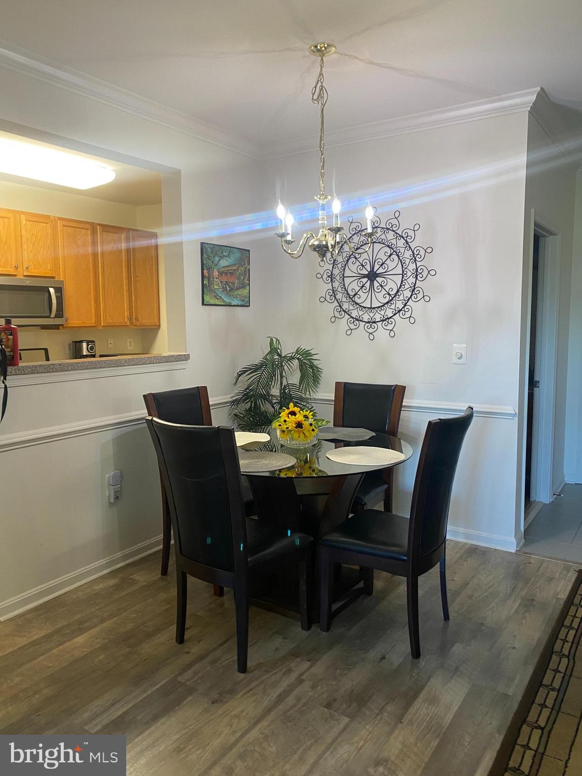 CAMERON GROVE CONDO IX> - Residential