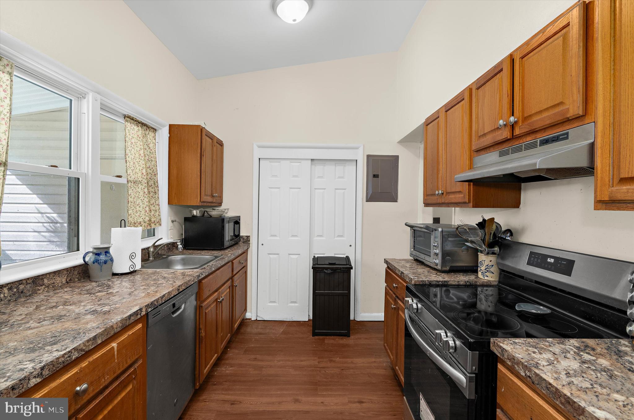 TOLCHESTER - Residential