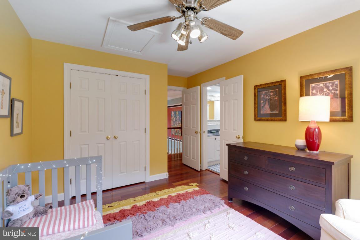 THE COURTYARDS OF GOVERNOR RUNS - Residential