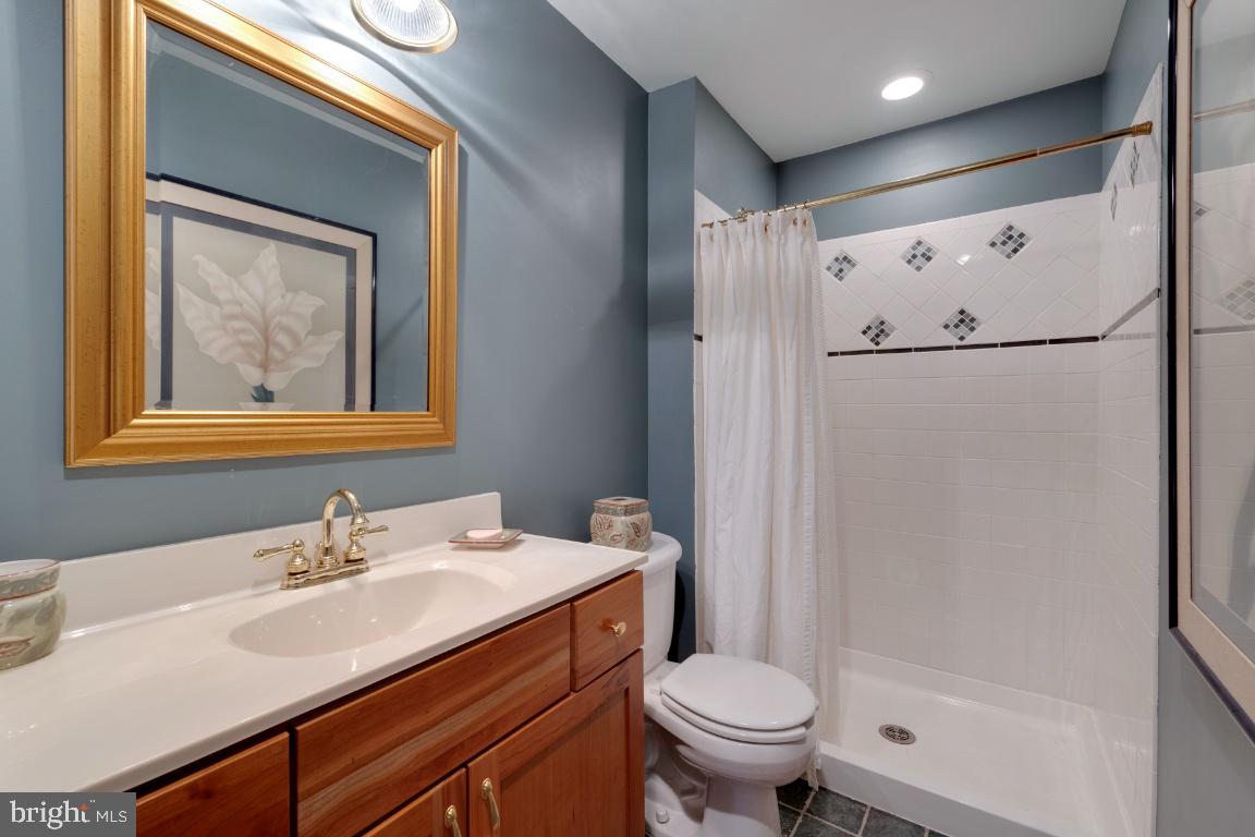 THE COURTYARDS OF GOVERNOR RUNS - Residential