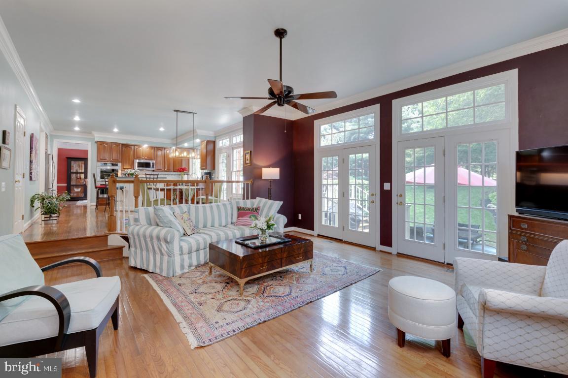 THE COURTYARDS OF GOVERNOR RUNS - Residential