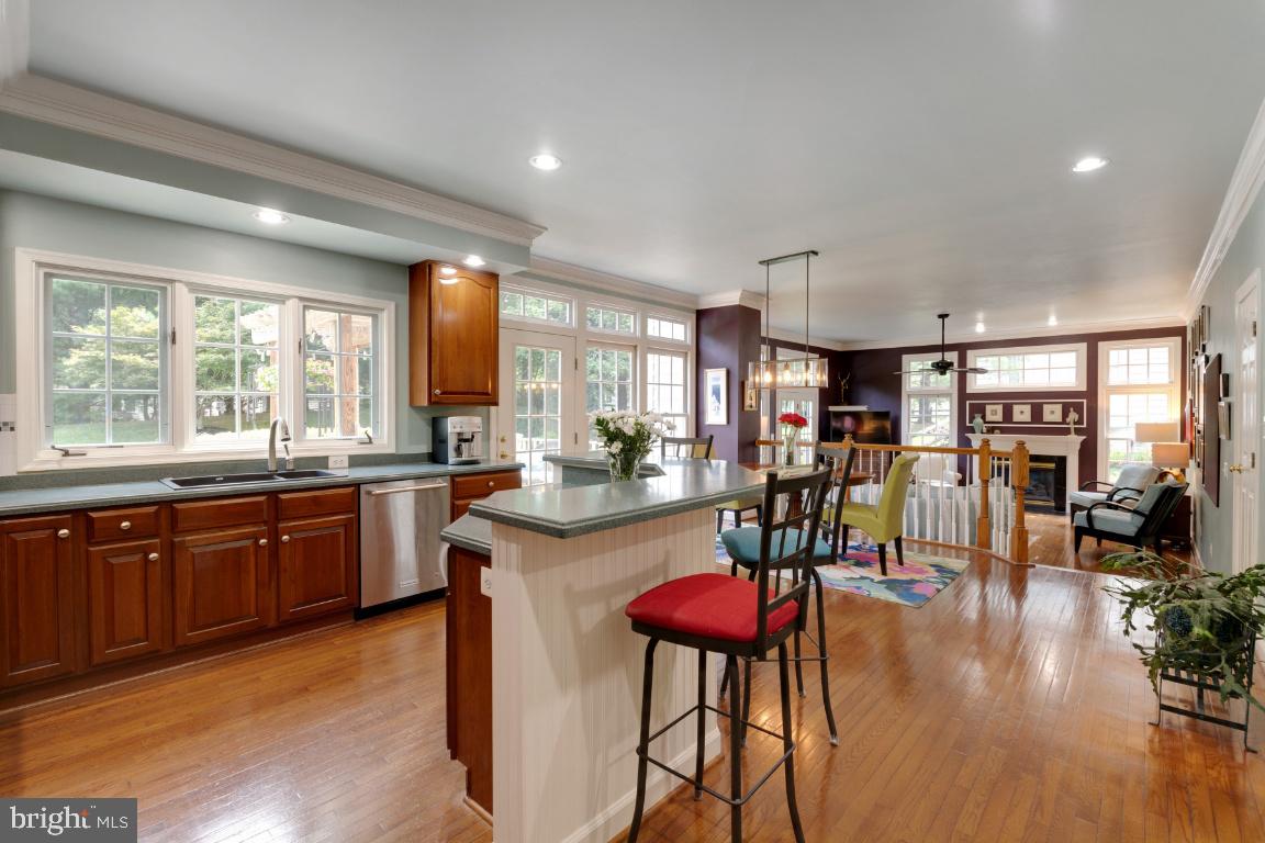 THE COURTYARDS OF GOVERNOR RUNS - Residential