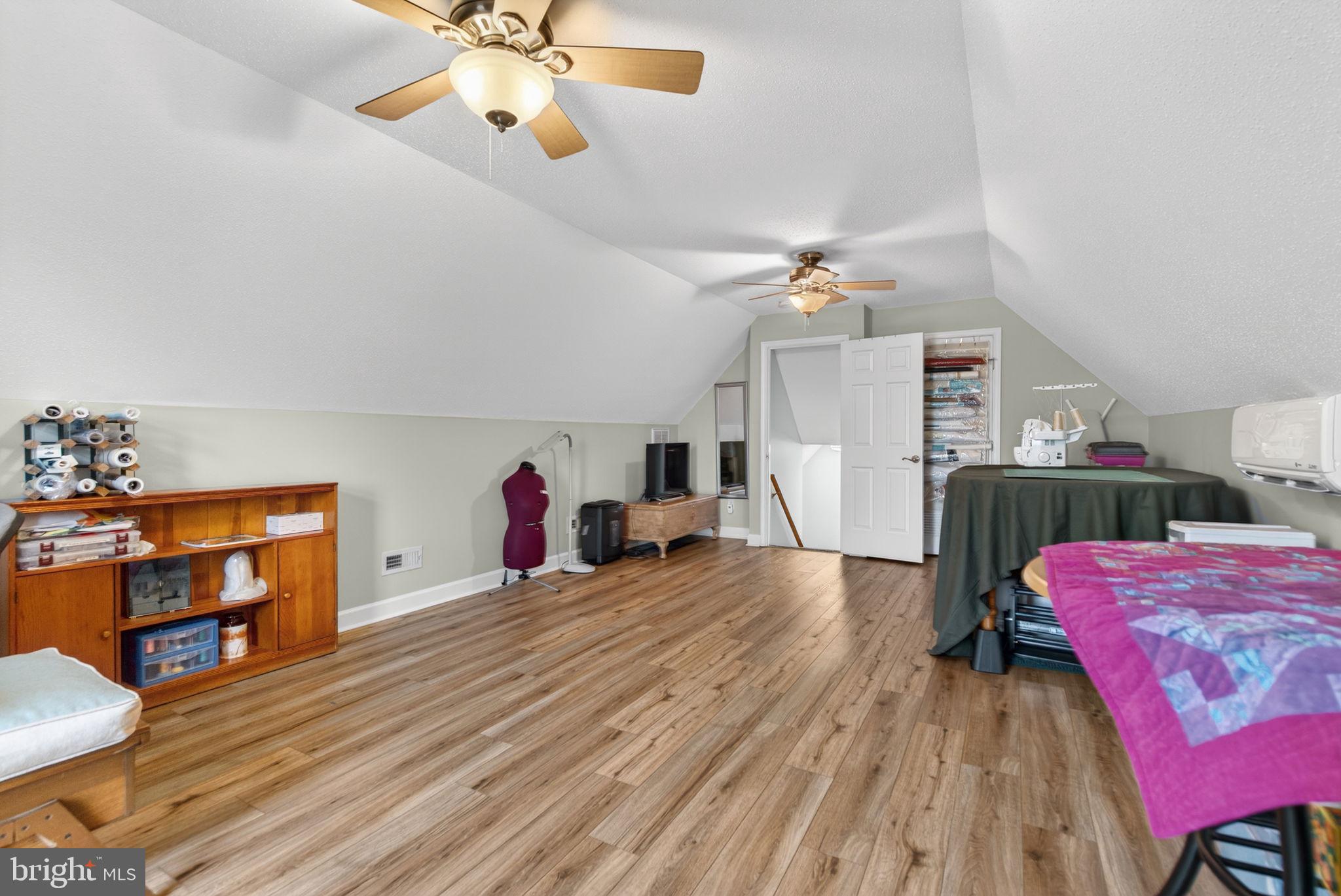 CEDARBROOKE - Residential