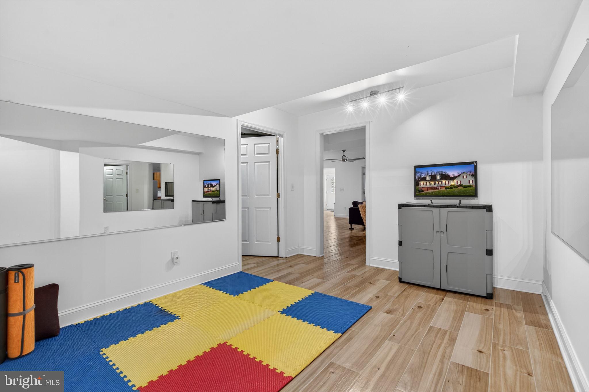 CEDARBROOKE - Residential