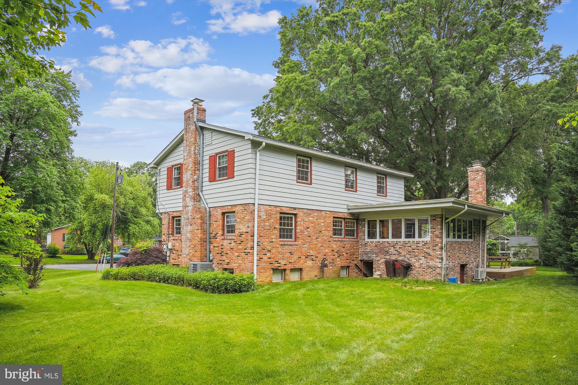1110 ANESBURY COURT