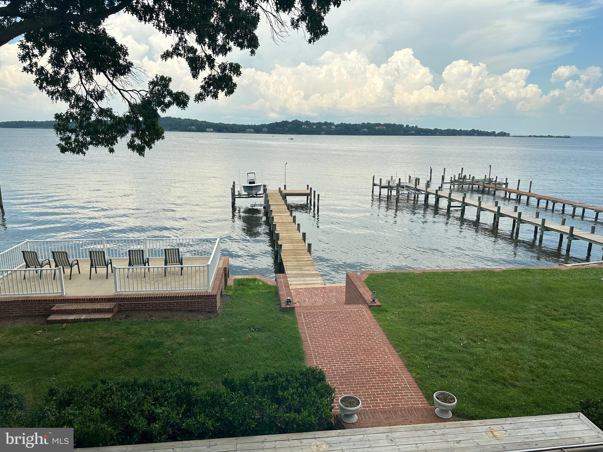 SHORE ACRES - Residential