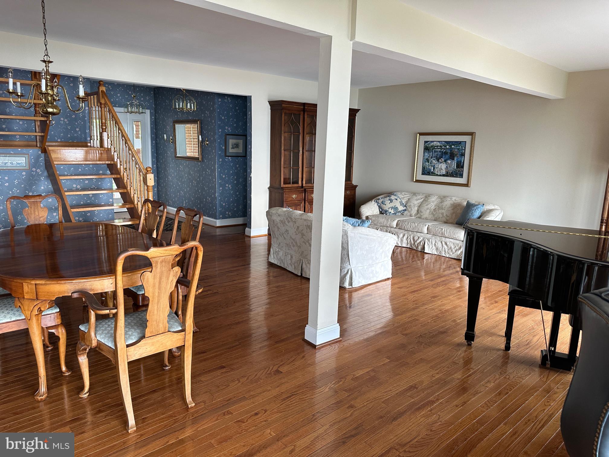 SHORE ACRES - Residential