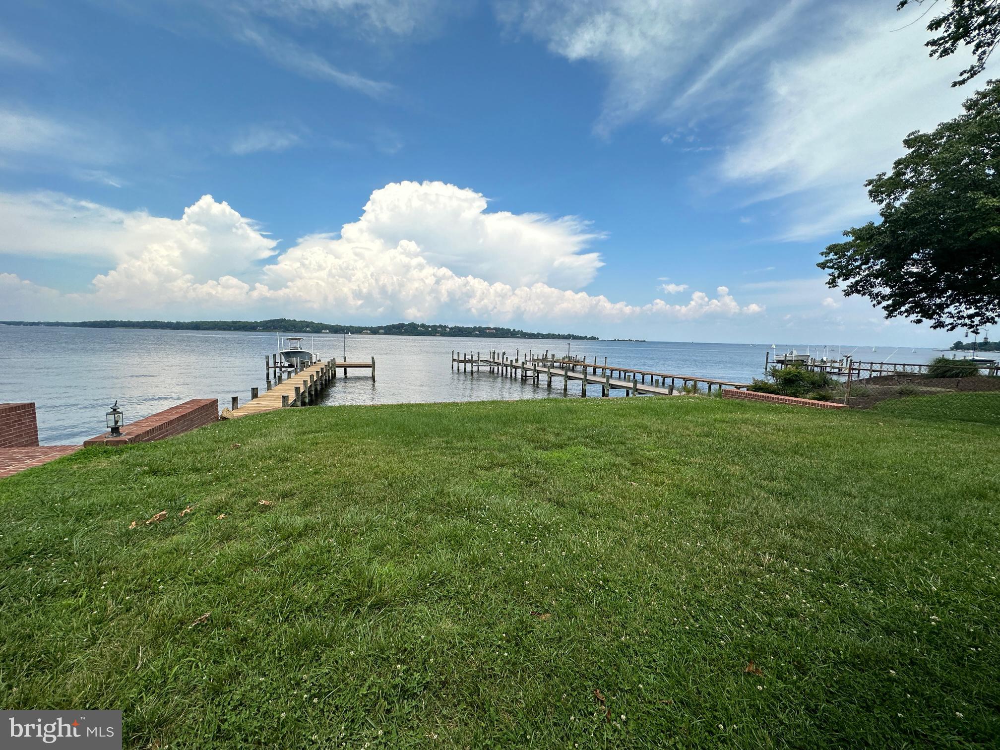 SHORE ACRES - Residential