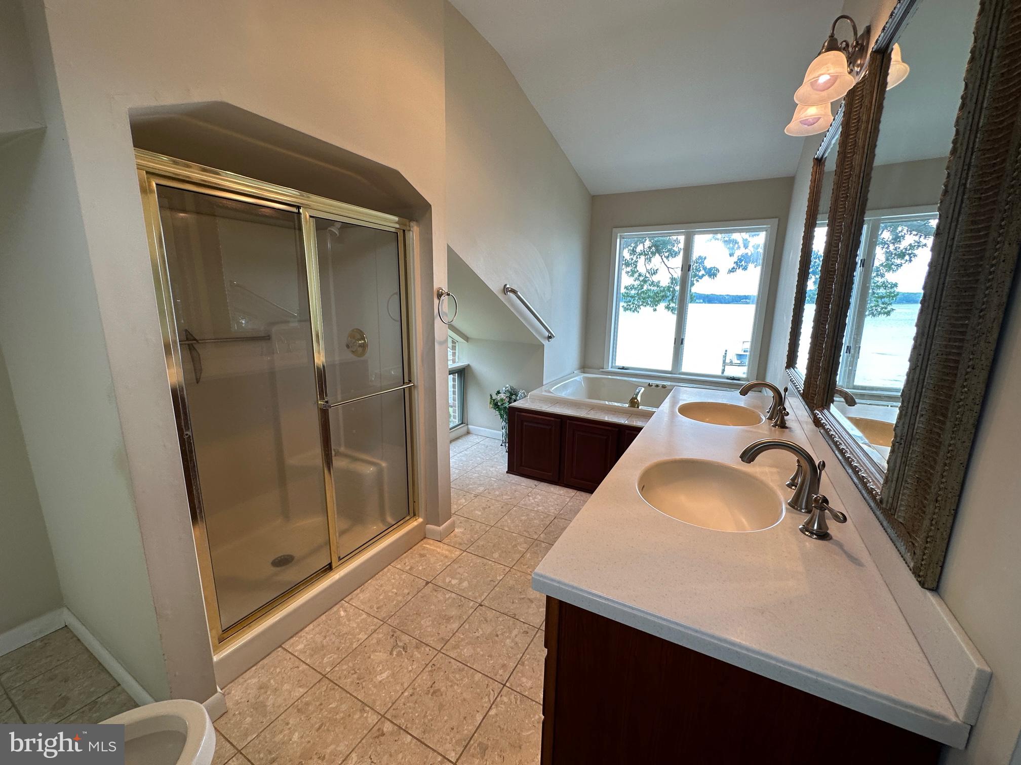 SHORE ACRES - Residential