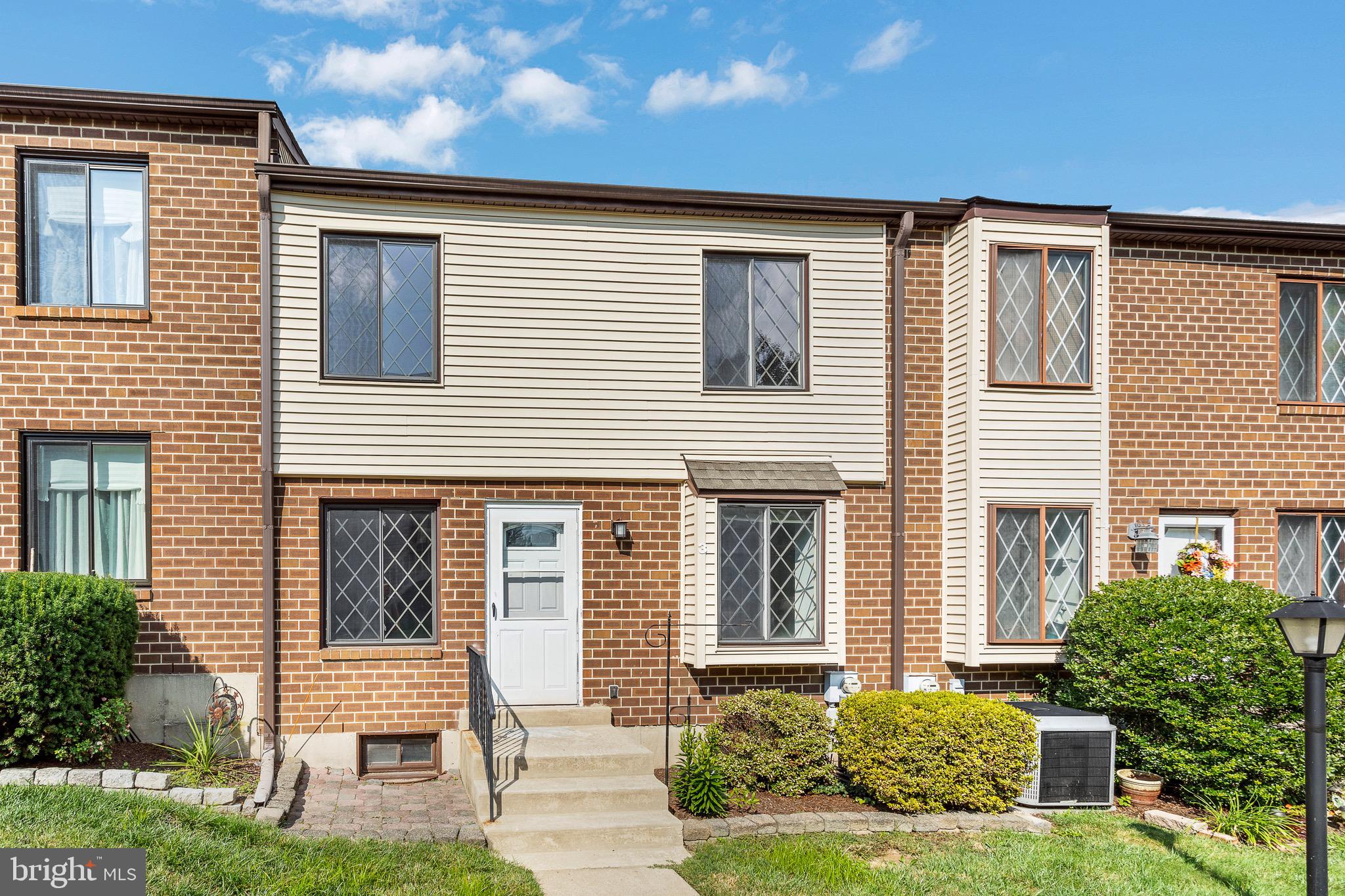 Tastefully updated 2 bedroom, 1 1/2 bathroom town home. Freshly painted home, with luxury lifeproof vinyl plank on first floor and finished basement, new plush carpet going up the 2nd floor staircase into the hallway & two bedrooms. Updated and modernized ceiling fans and light fixtures throughout. The kitchen boasts gorgeous quartz counter tops with a tile back splash. The main bath includes a stunning tile shower surround, laundry room is located in the first floor powder room.
Make your appointment today, this won't last long!!