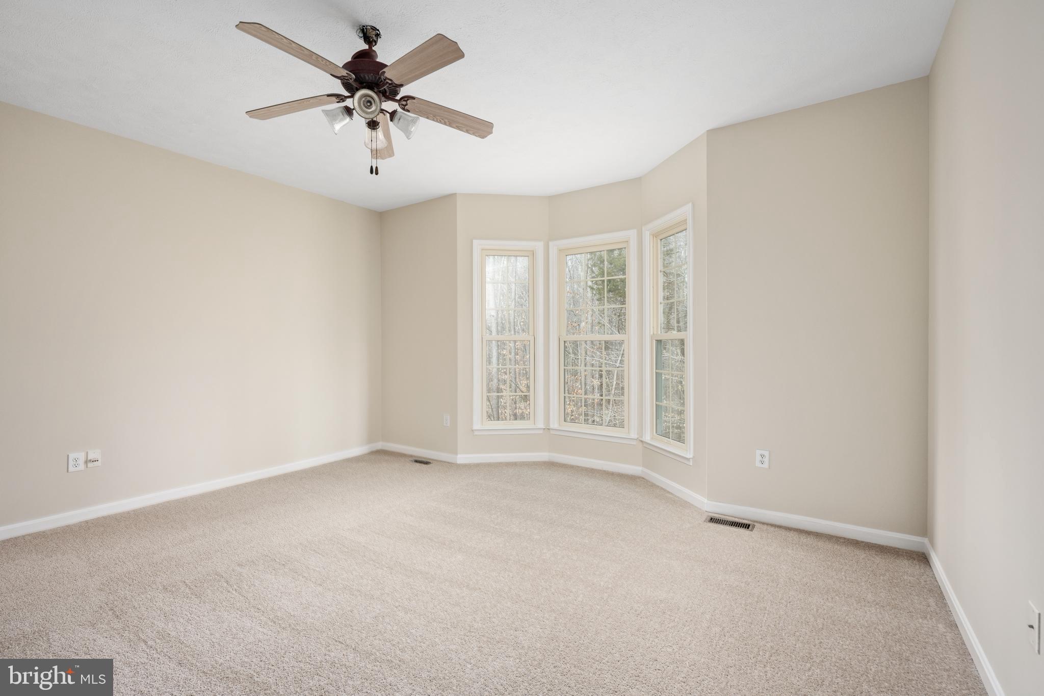 PRESIDENTIAL LAKES - Residential