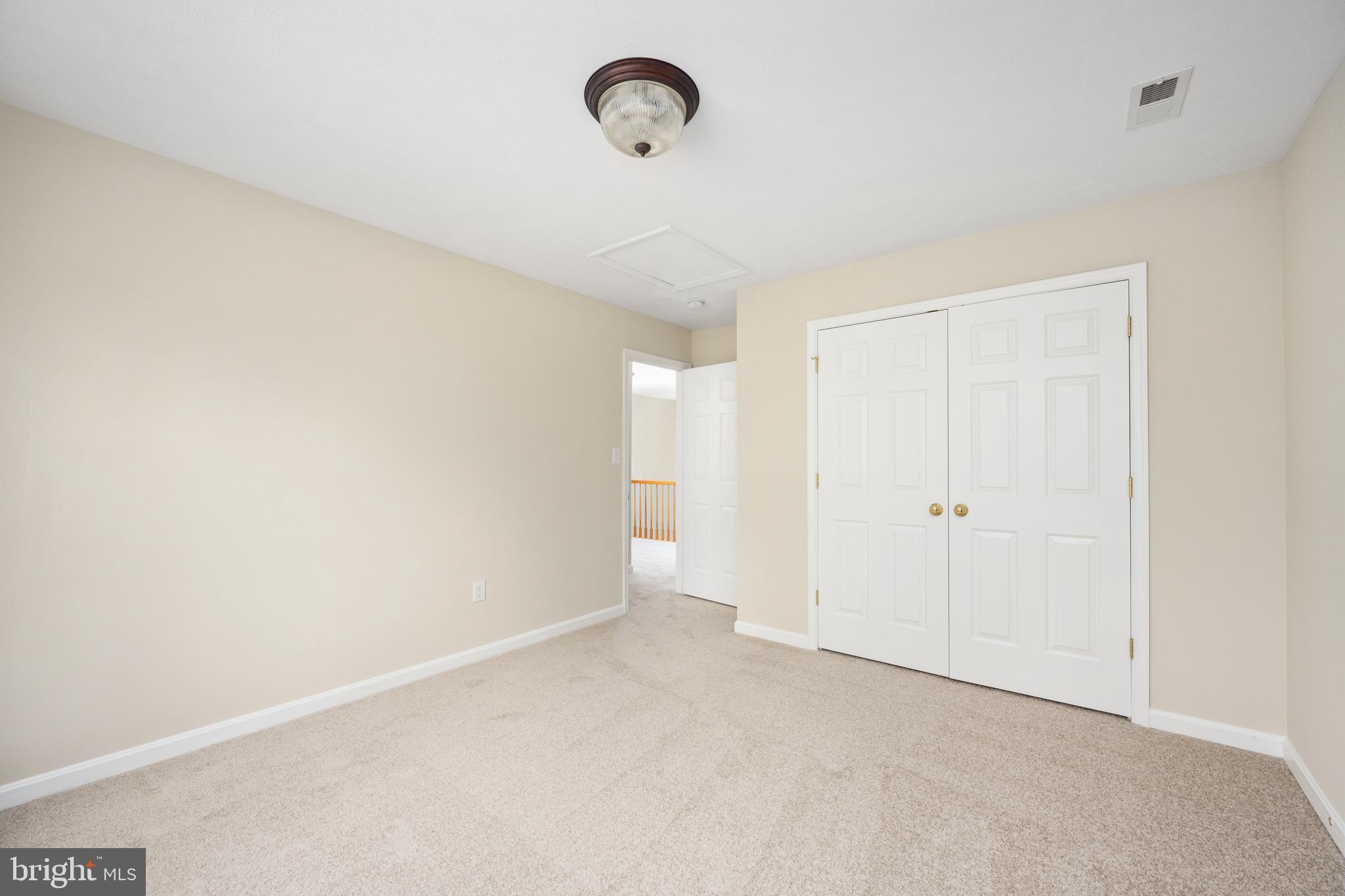 PRESIDENTIAL LAKES - Residential