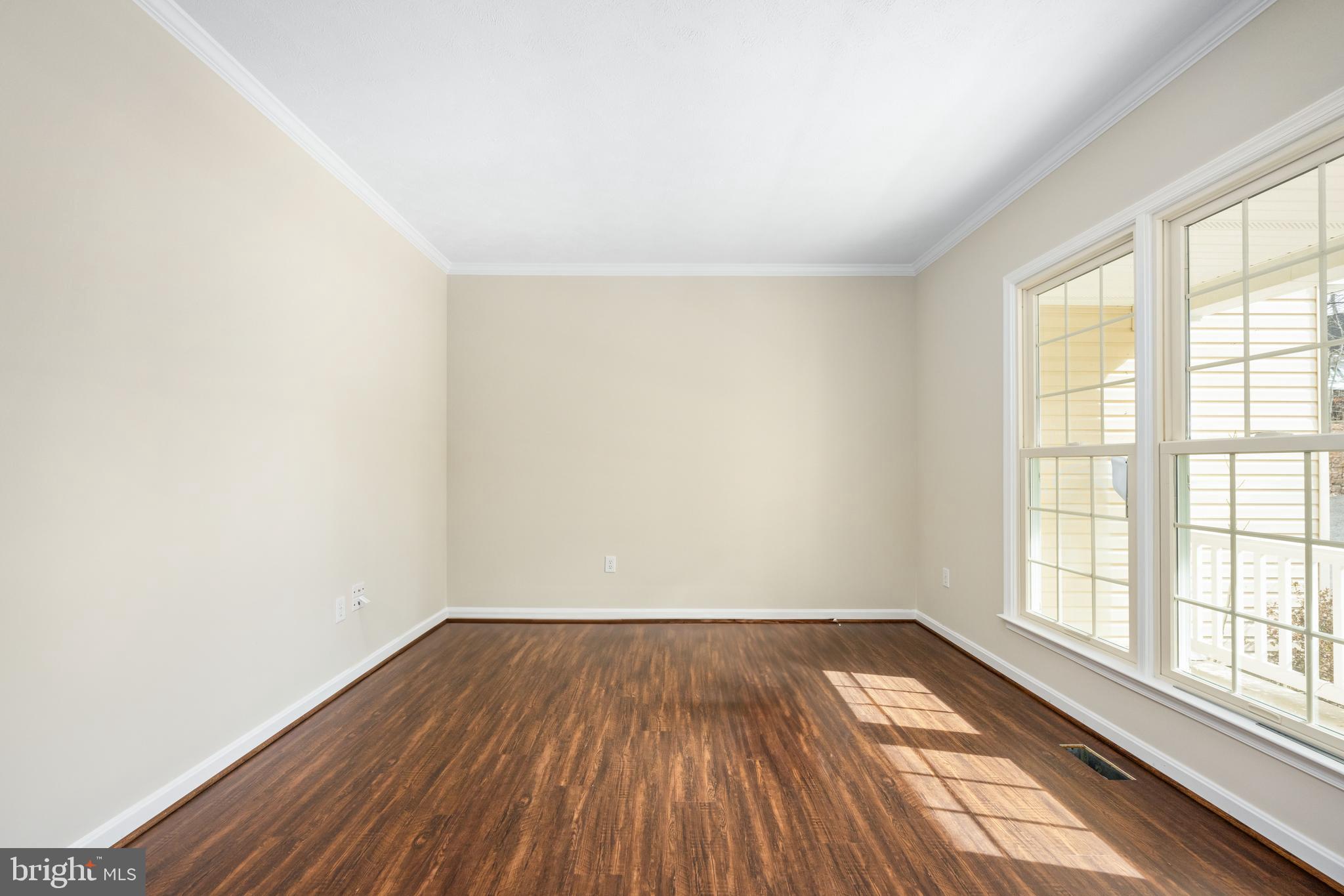 PRESIDENTIAL LAKES - Residential