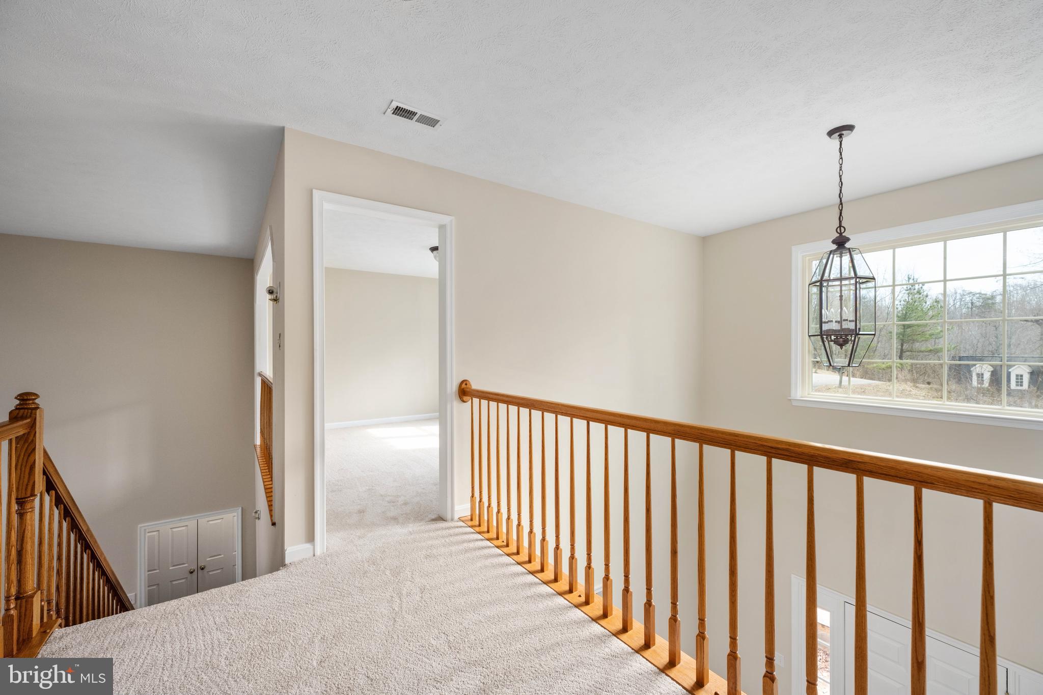 PRESIDENTIAL LAKES - Residential