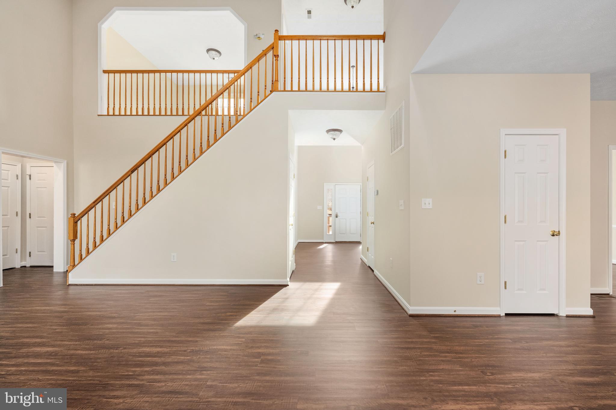 PRESIDENTIAL LAKES - Residential