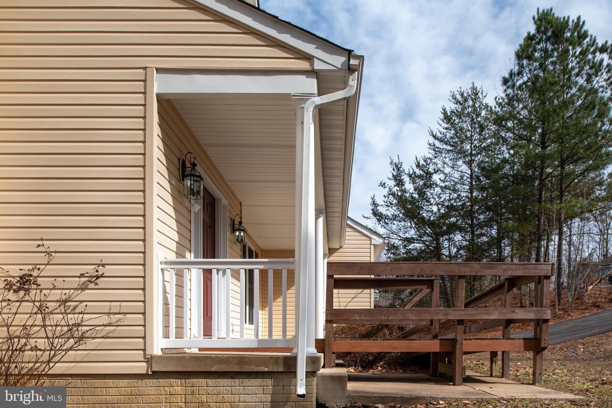 PRESIDENTIAL LAKES - Residential