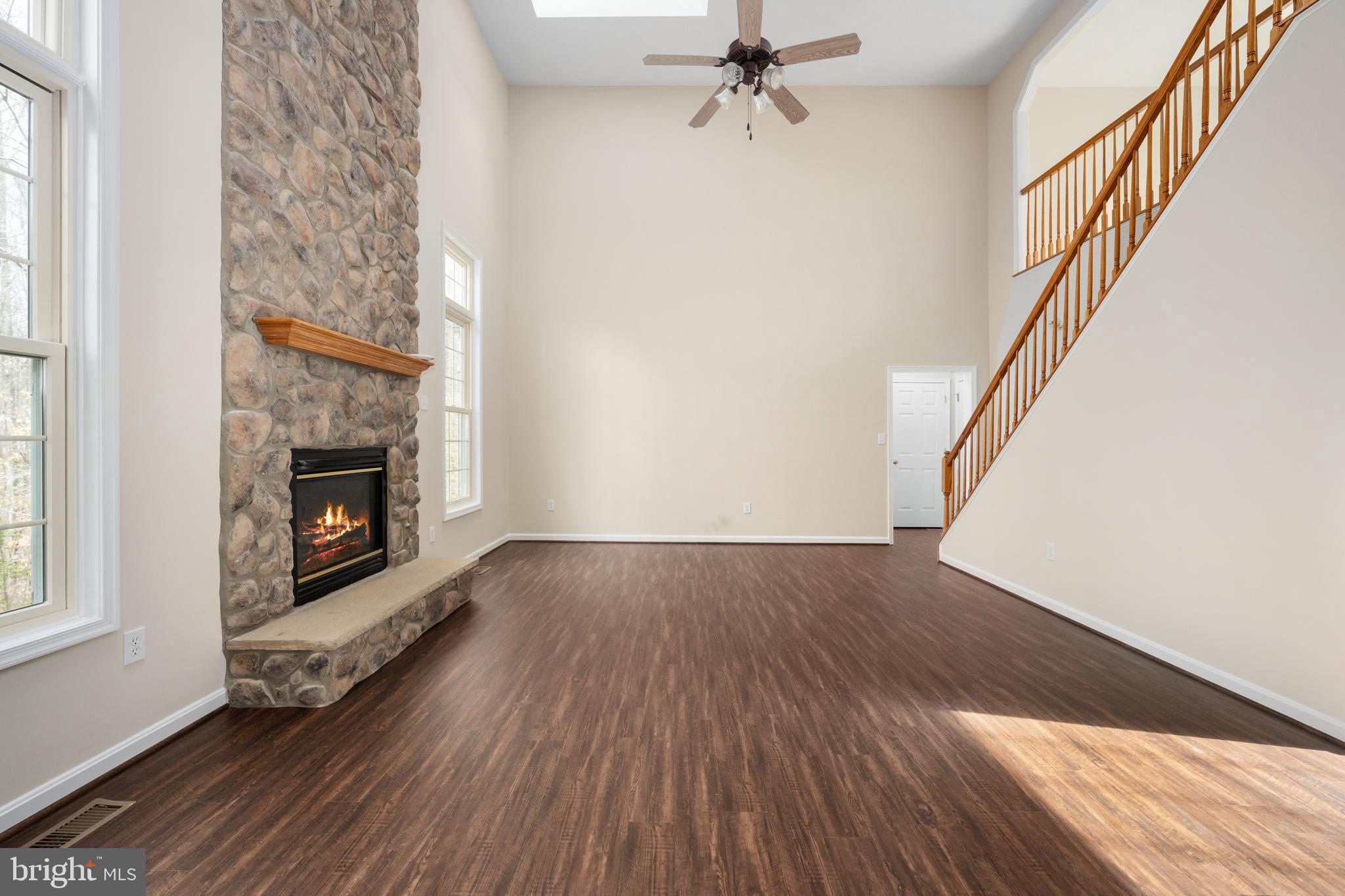 PRESIDENTIAL LAKES - Residential