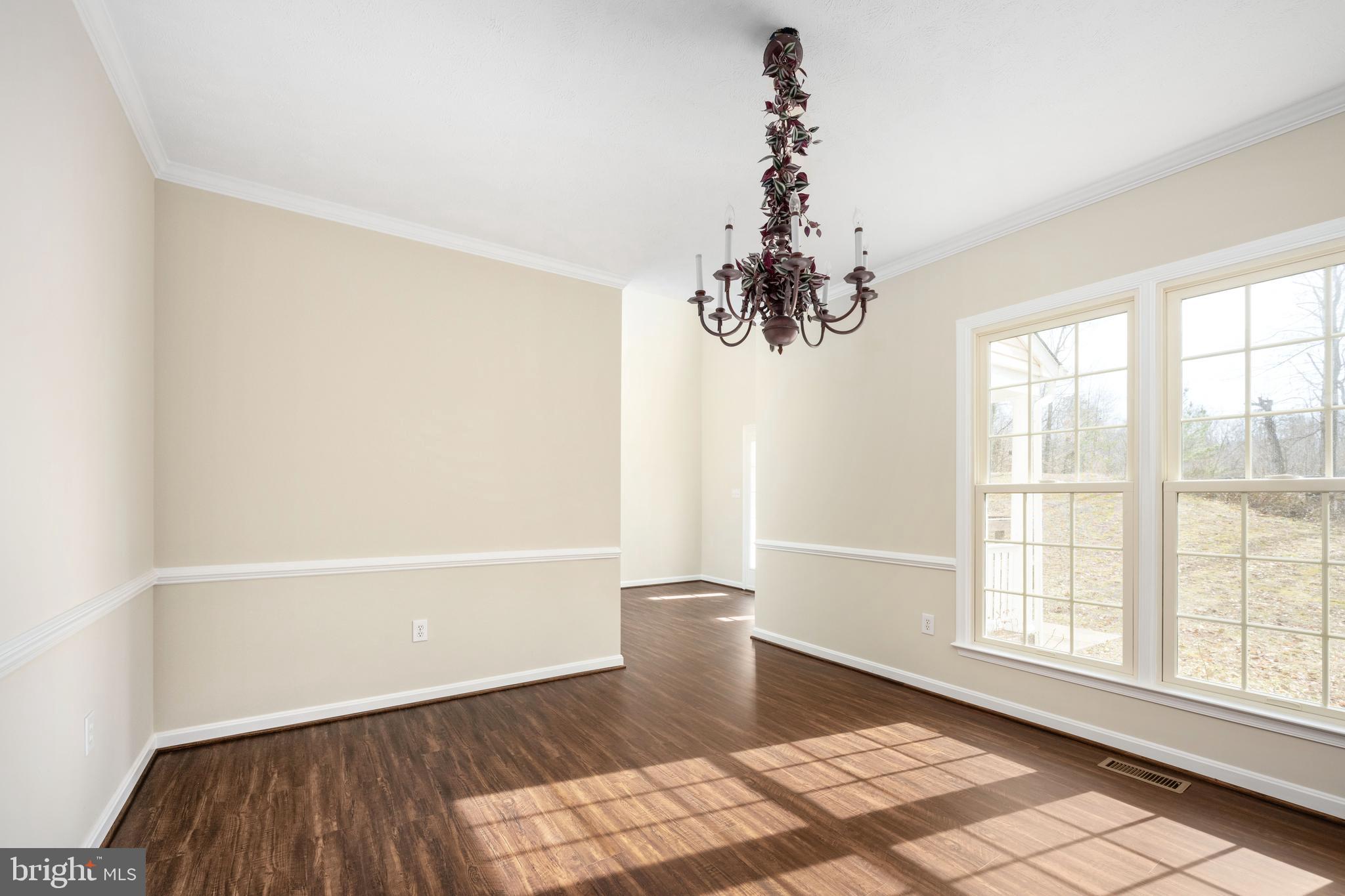 PRESIDENTIAL LAKES - Residential