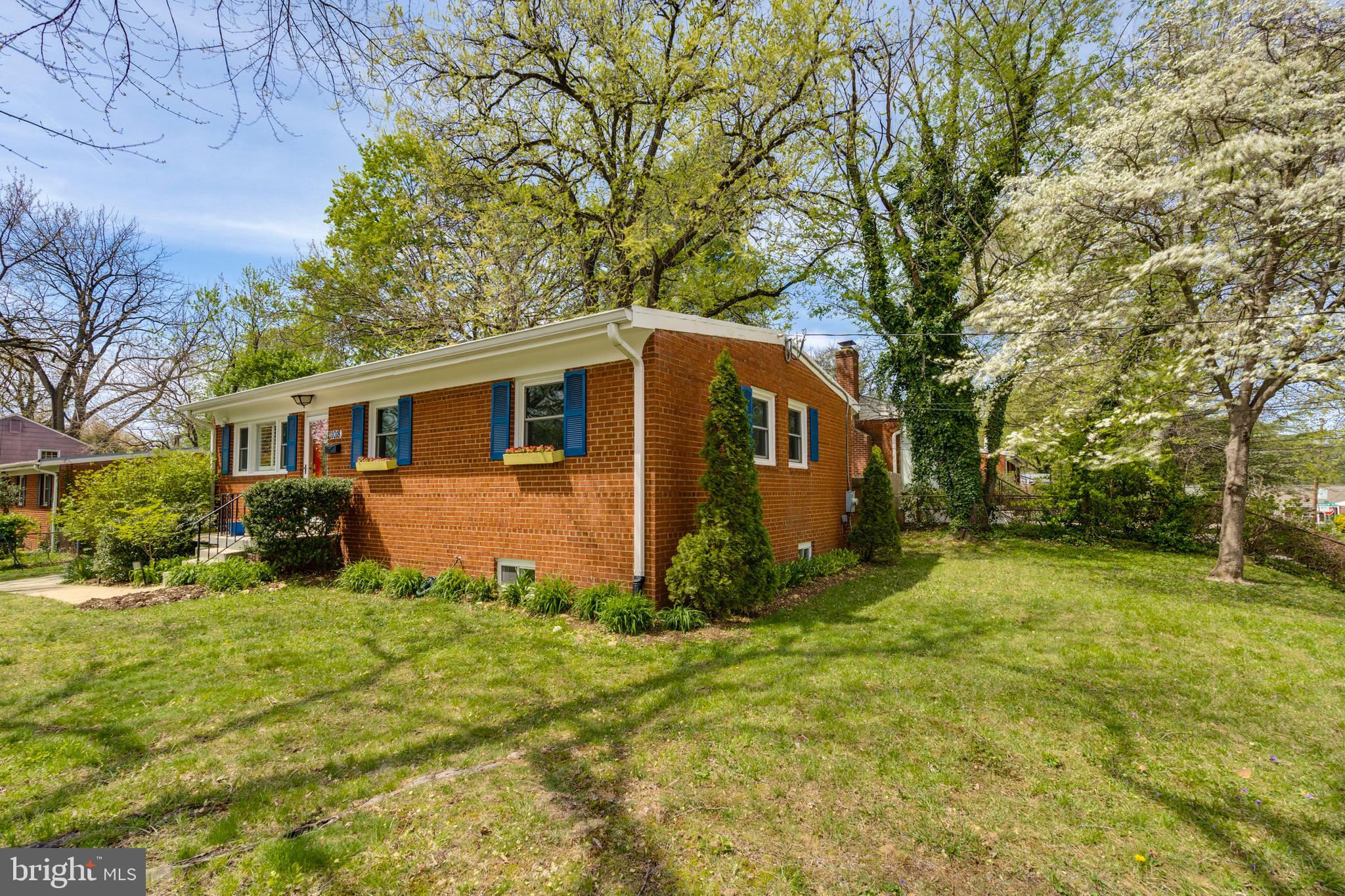 11018 GLUECK LANE
